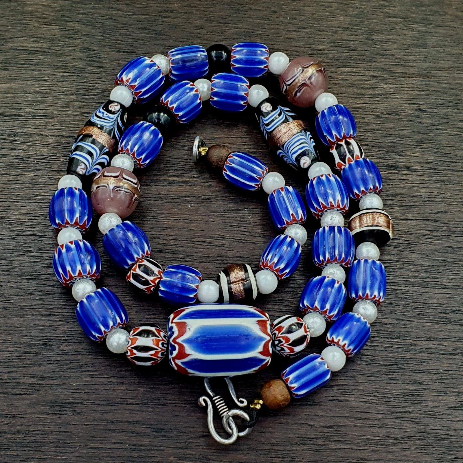 The Timeless Elegance of Venetian Style Blue Chevron Beads Necklace BCN-1