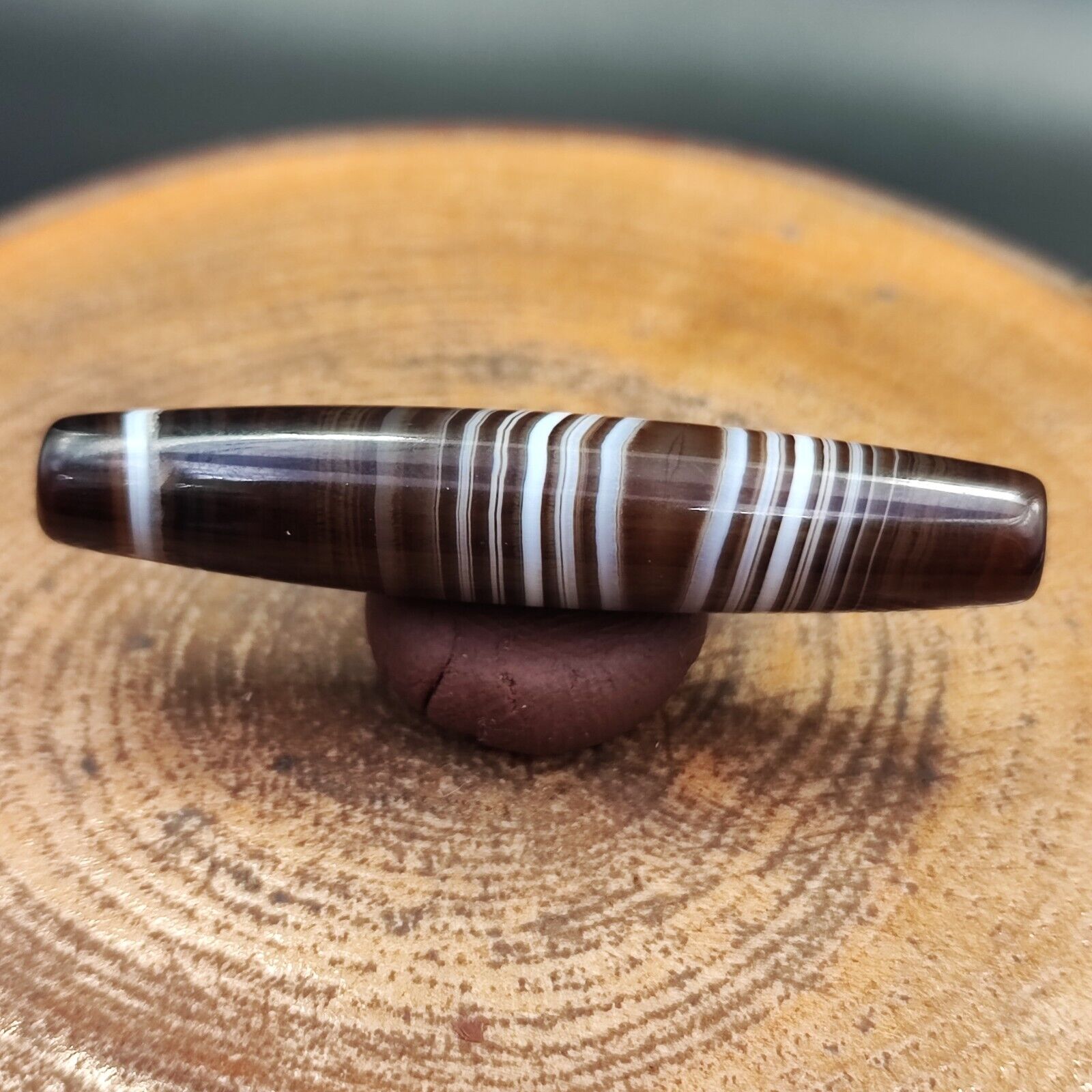 Vintage Old Yemeni Agate Natural Rare pattern Banded Agate Bead  YM-6