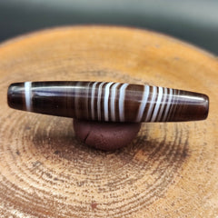 Vintage Old Yemeni Agate Natural Rare pattern Banded Agate Bead  YM-6