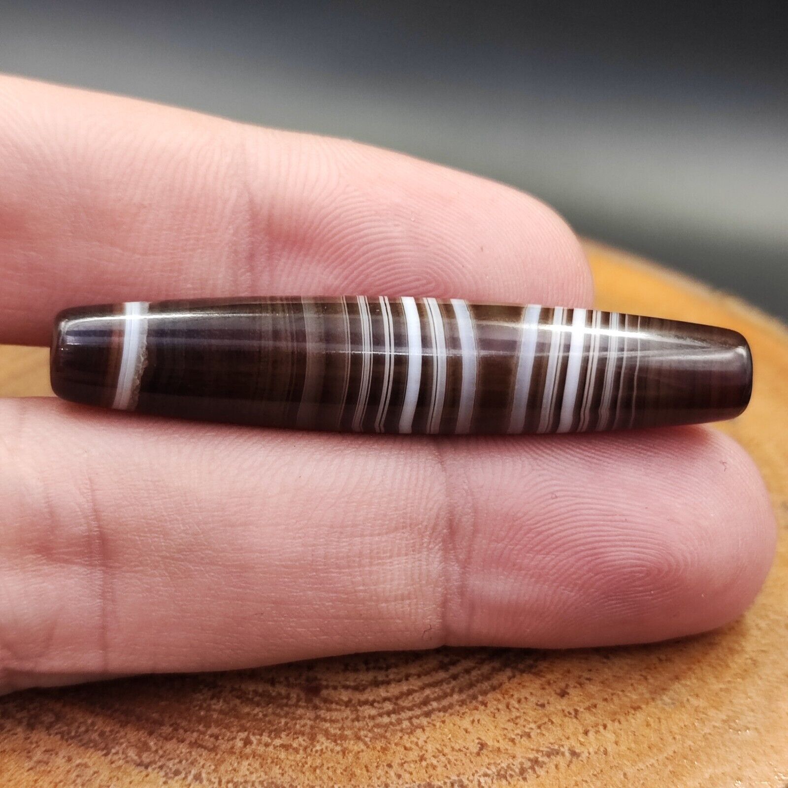 Vintage Old Yemeni Agate Natural Rare pattern Banded Agate Bead  YM-6