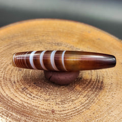 Vintage Old Yemeni Agate Natural Eye Rare pattern Banded Agate Bead  YM-9