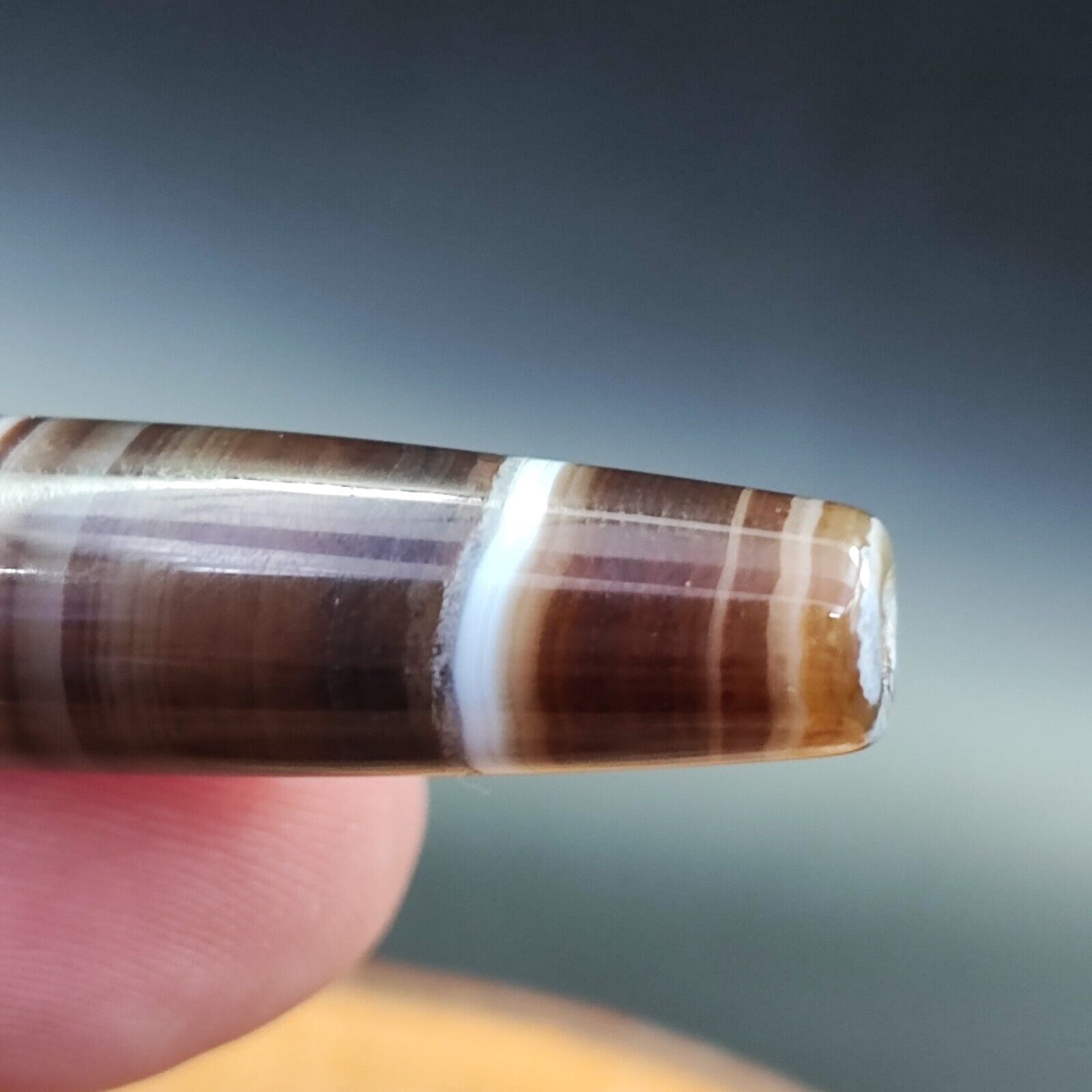 Vintage Old Yemeni Agate Natural Rare pattern Banded Agate Bead  YM-8