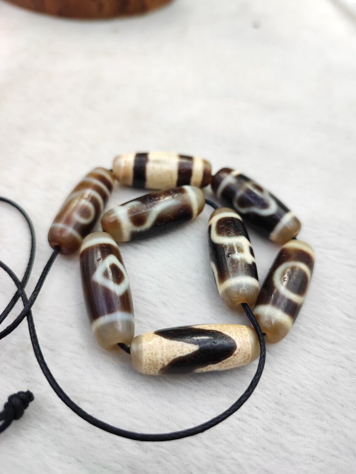 Lot 8 Sacred Treasures: Unveiling the Mystique of Tibetan Antique Dzi Beads