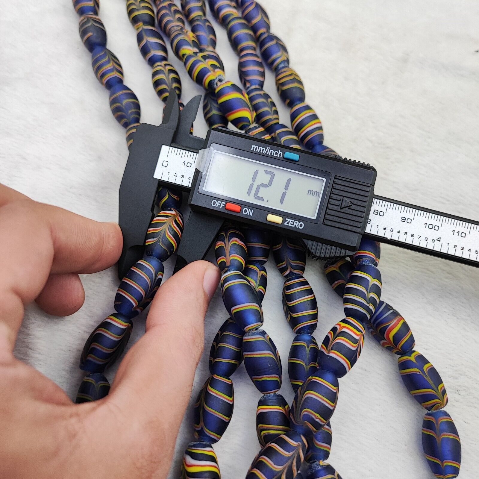 Vintage Venerano ART Fancy  Feather Beads 18x9.5MM  GLASS BEADS 24" Necklace