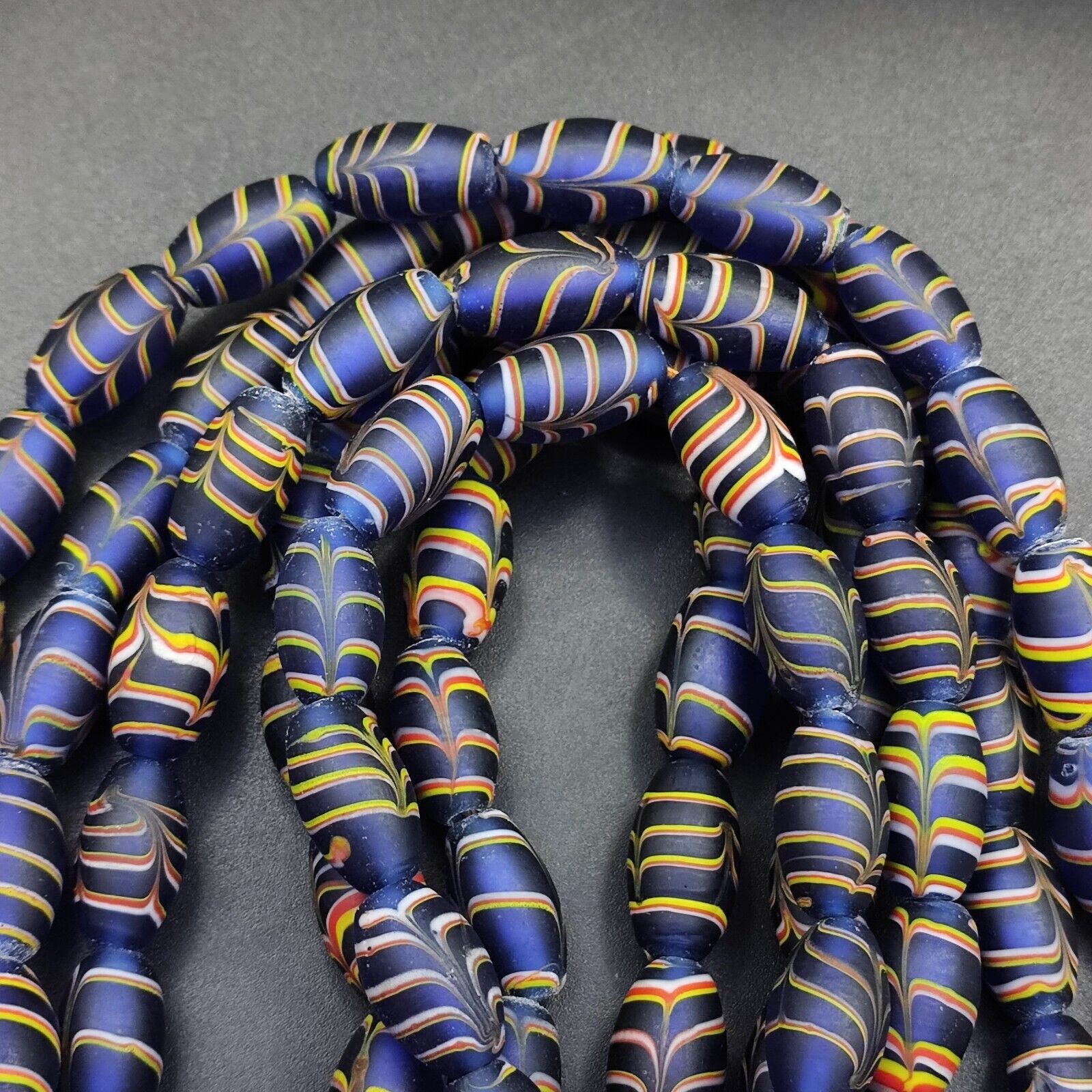 Vintage Venerano ART Fancy  Feather Beads 18x9.5MM  GLASS BEADS 24" Necklace