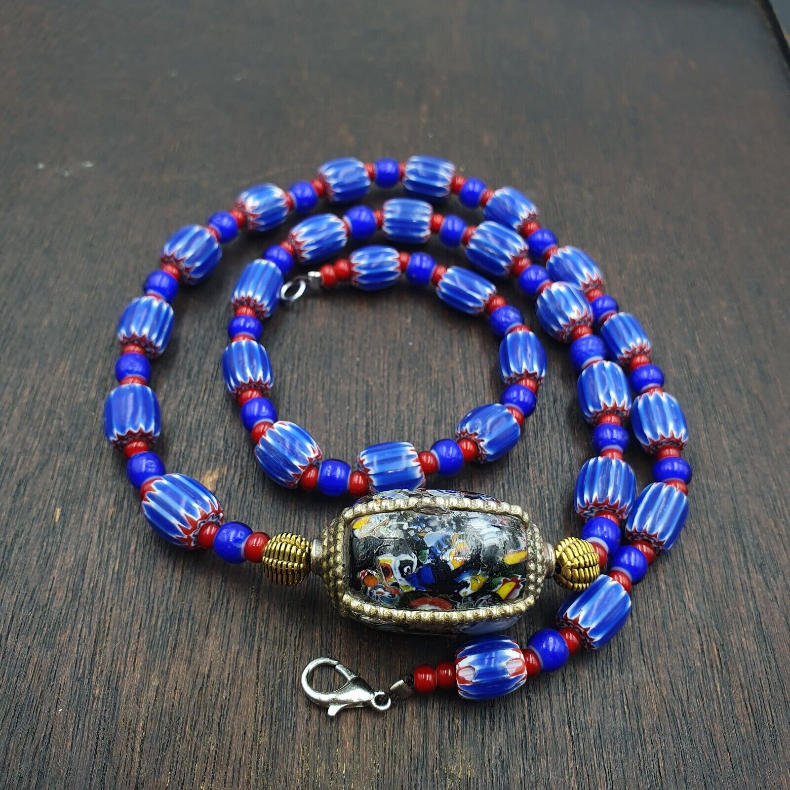 Vintage Venetian White heart With Blue Chevron Glass Beads Necklace. BG-14