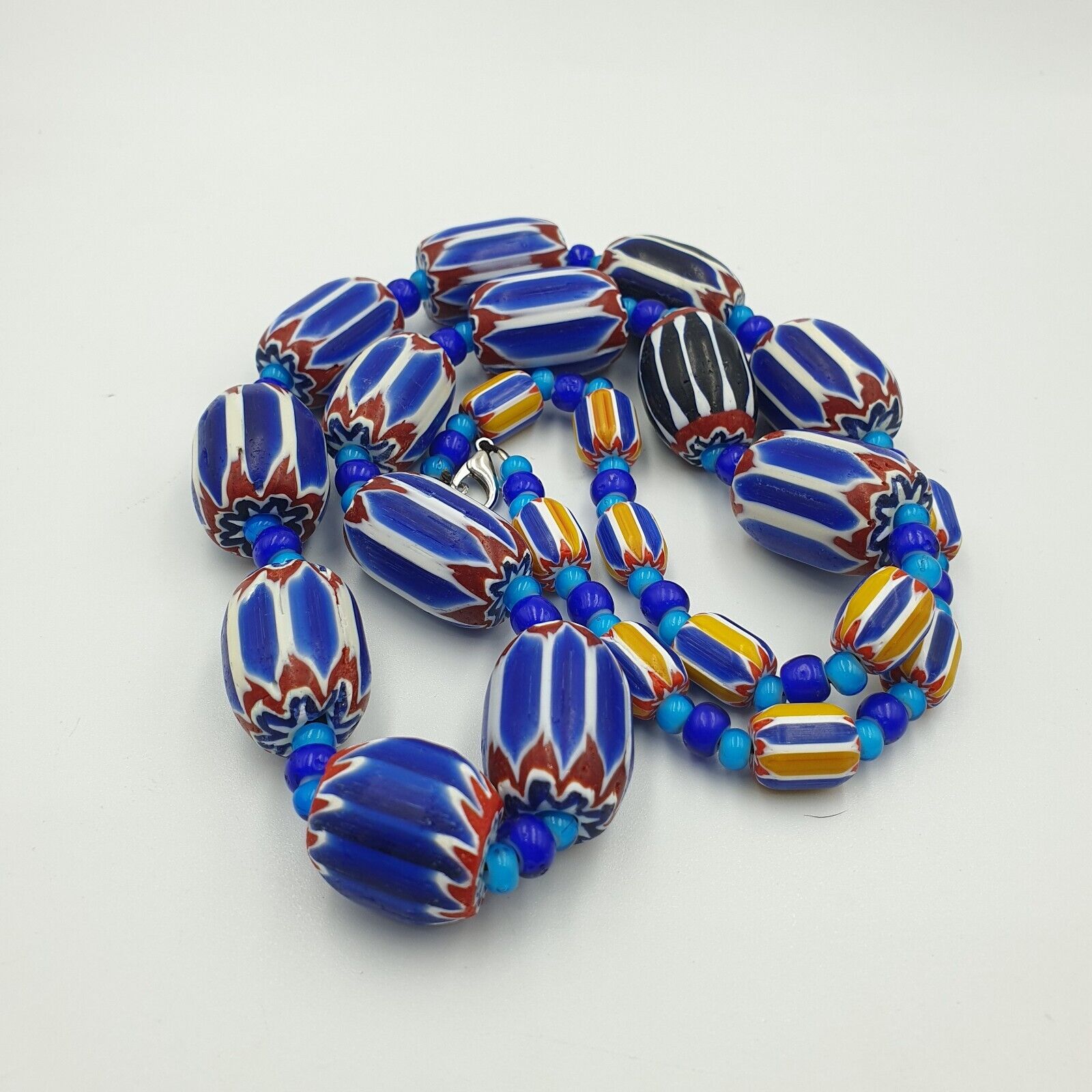 Vintage Venetian White heart With Blue Chevron Glass Beads Necklace. BG-12