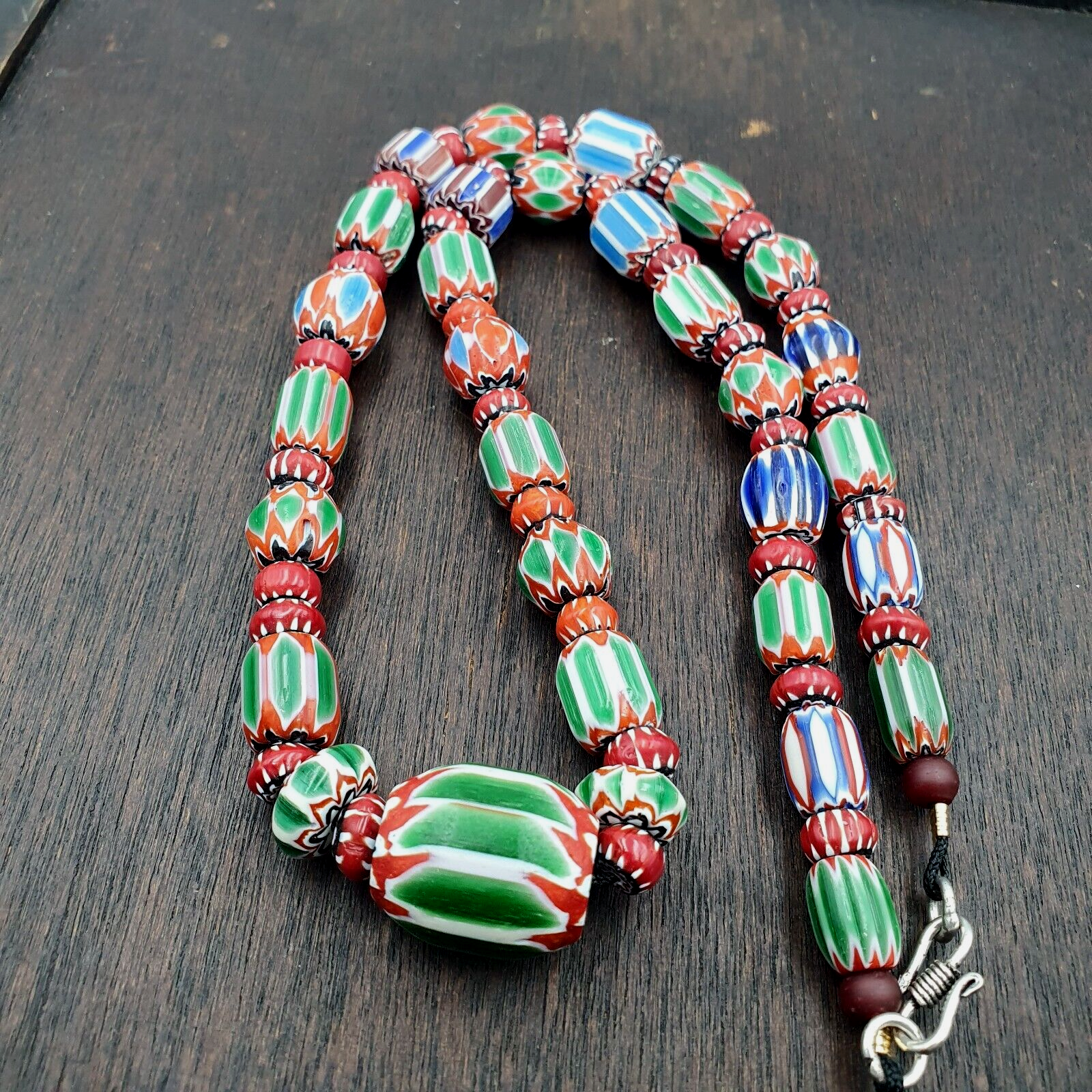 Vintage Green Chevron Venetian Style Glass Beads Necklace NC-B-4