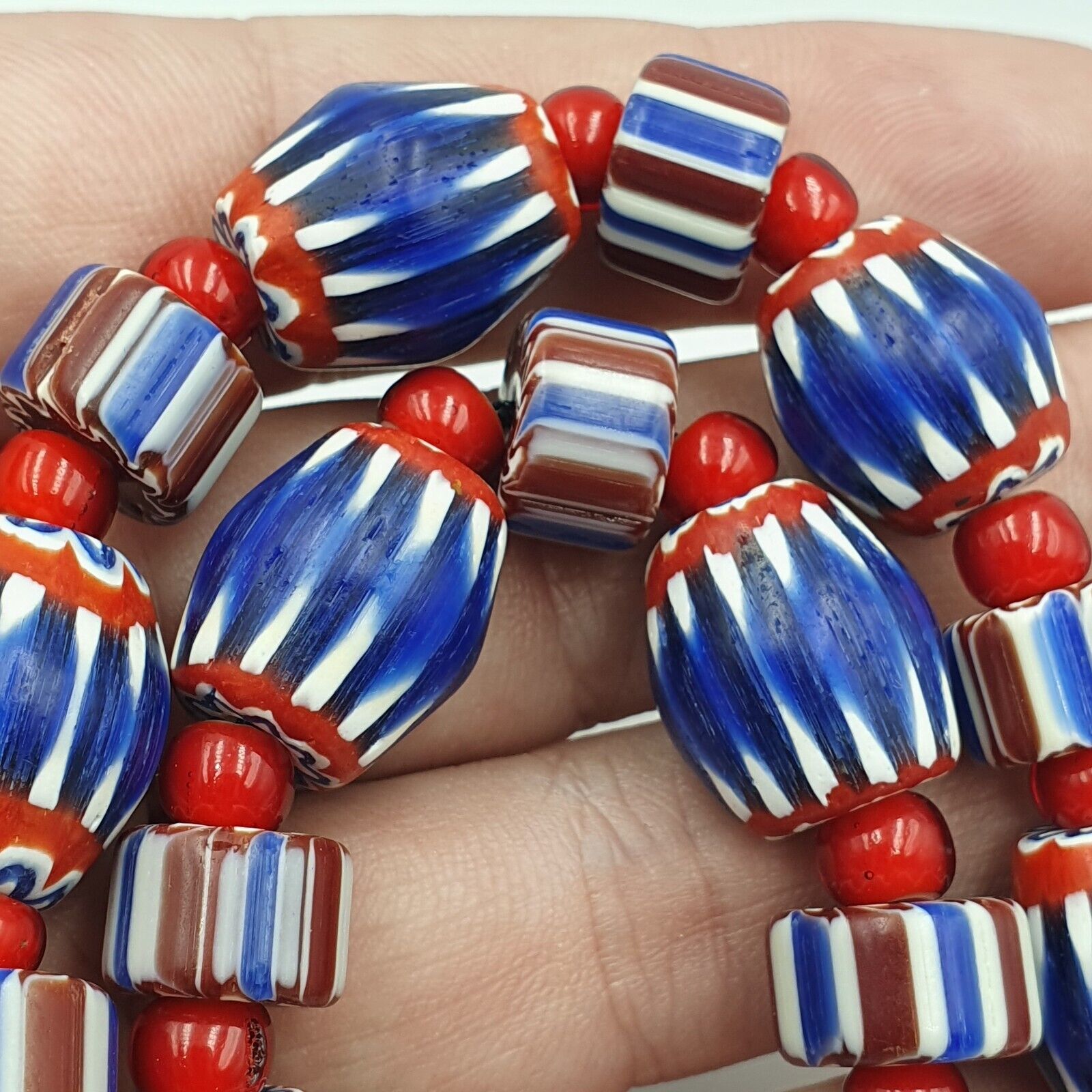 Vintage Chevron & Venetian 6mm Whiteheart Beads Necklace NC-B-1