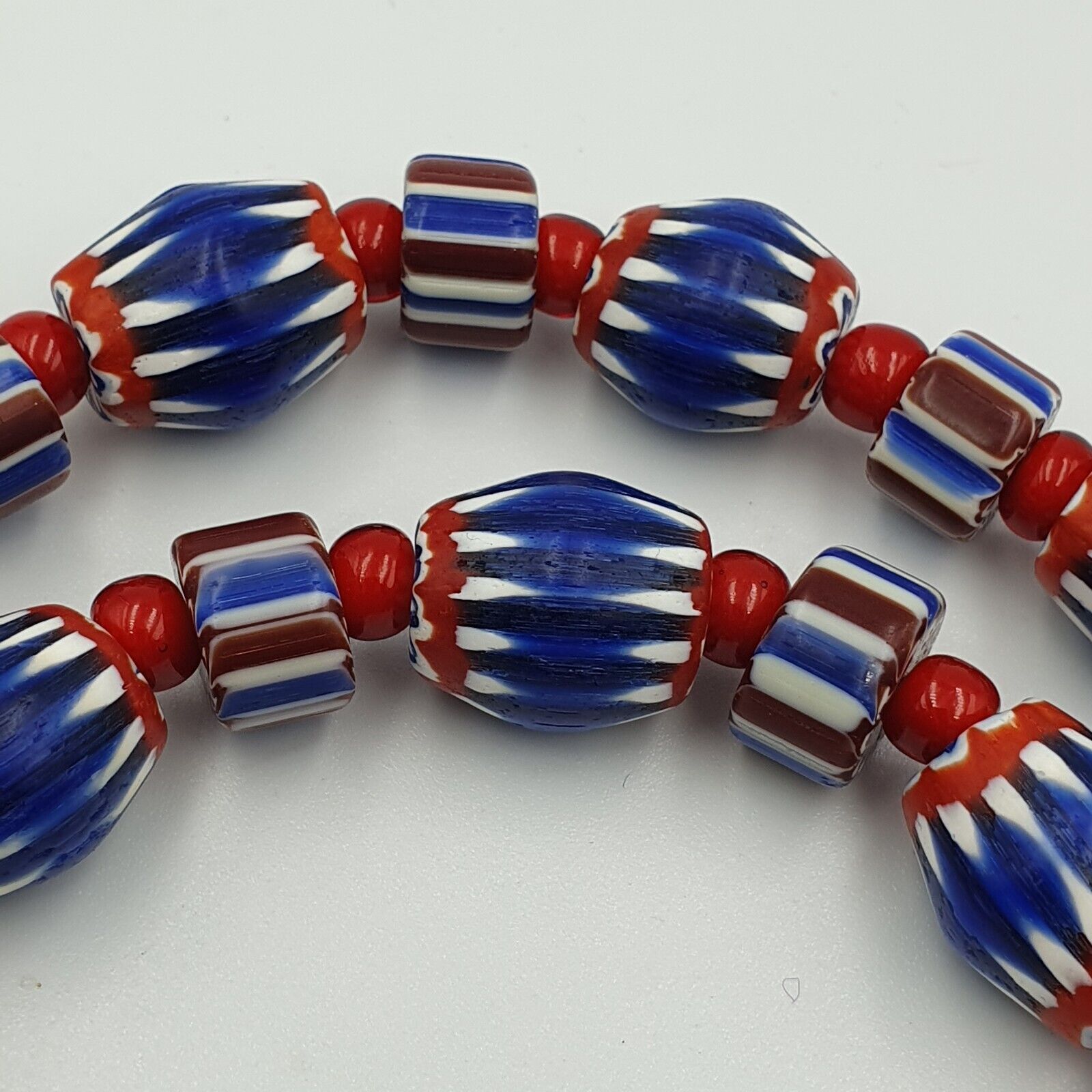 Vintage Chevron & Venetian 6mm Whiteheart Beads Necklace NC-B-1
