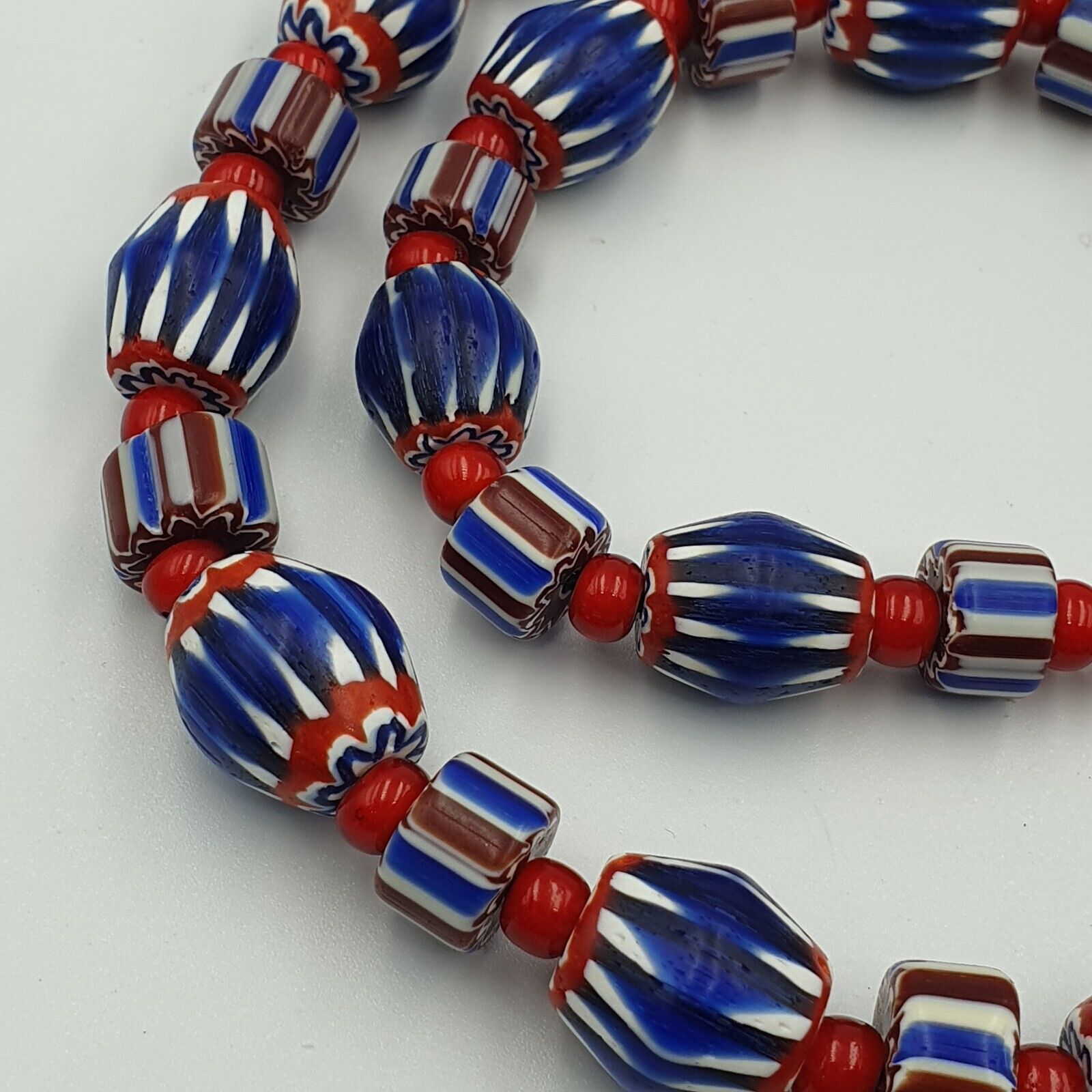 Vintage Chevron & Venetian 6mm Whiteheart Beads Necklace NC-B-1