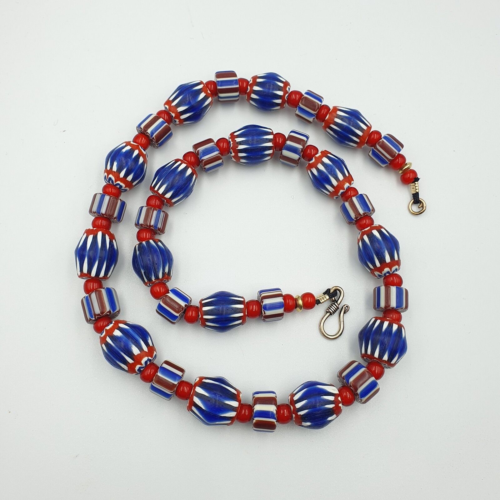 Vintage Chevron & Venetian 6mm Whiteheart Beads Necklace NC-B-1