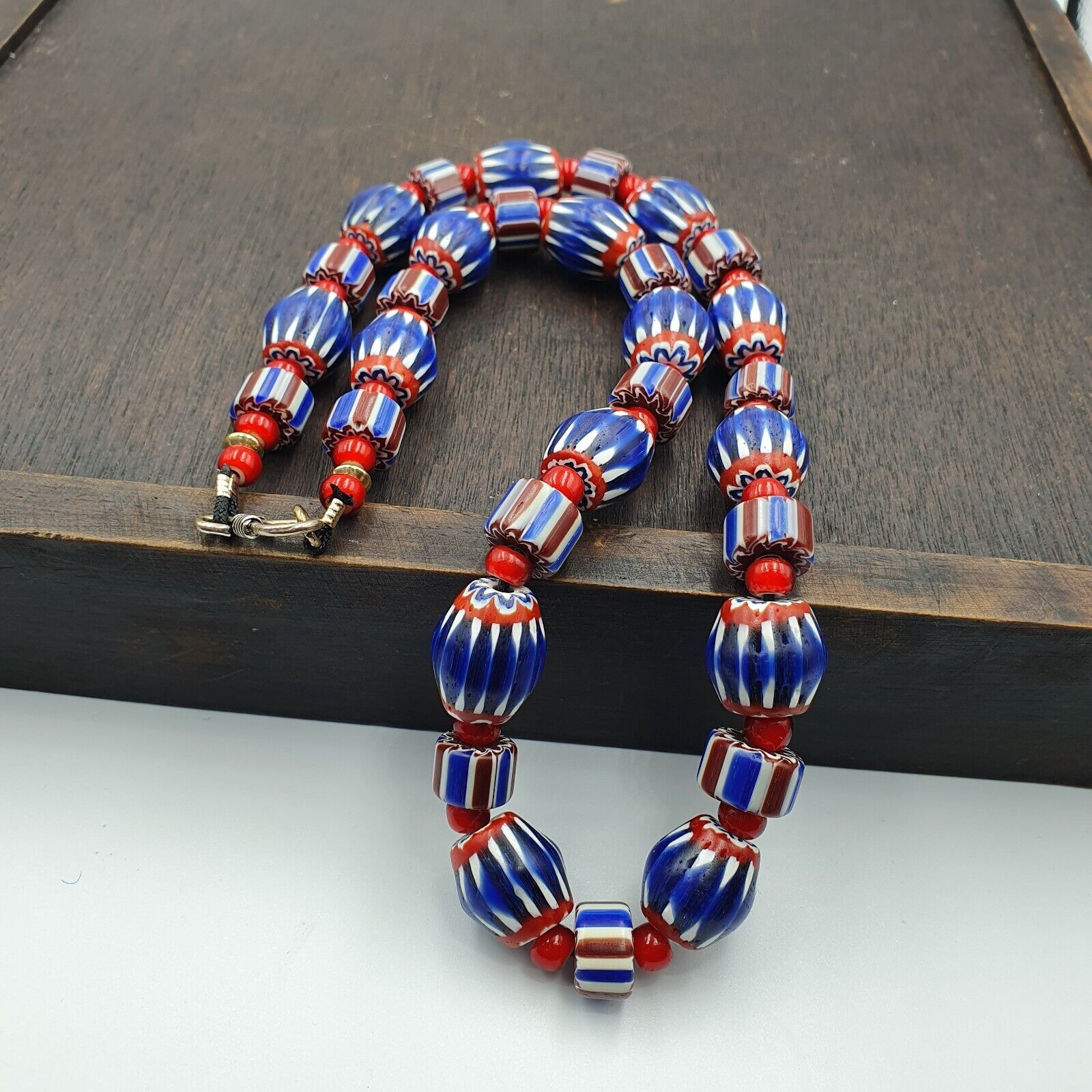 Vintage Chevron & Venetian 6mm Whiteheart Beads Necklace NC-B-1