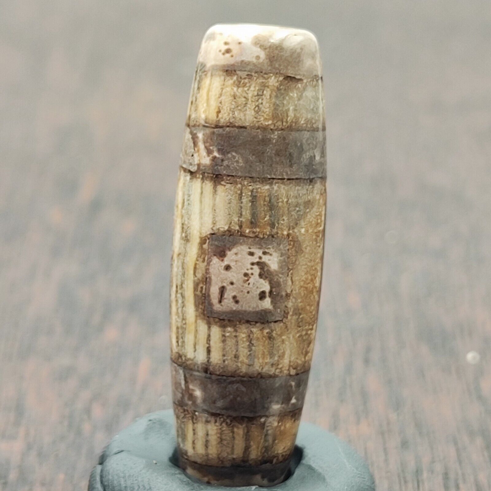 Vintage Old Tibetan 2 Eyes Agate stone Dzi Bead Amulet TB-9-5