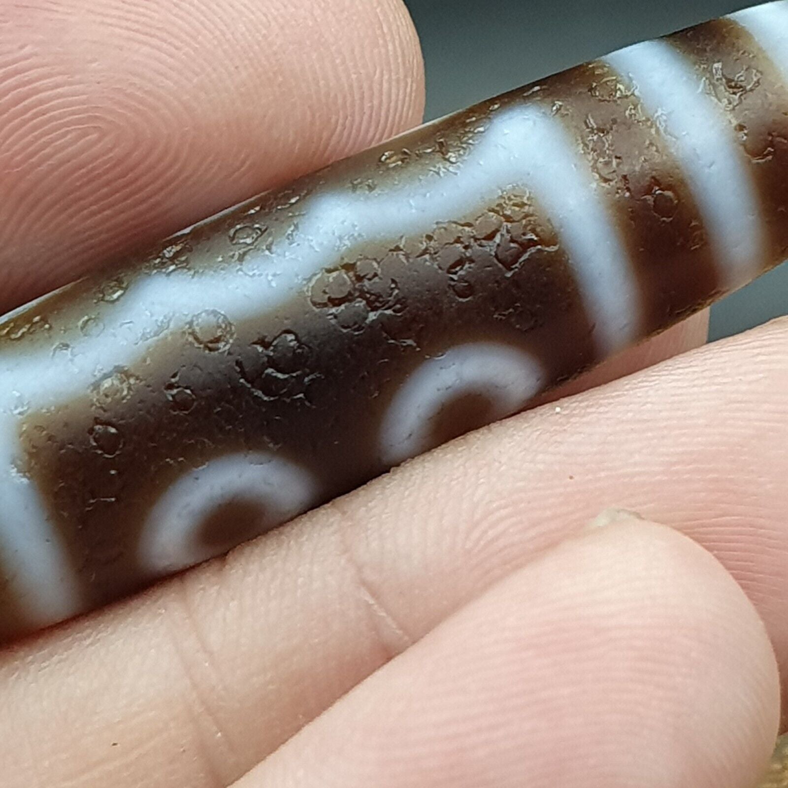 Vintage Old Himalayan Indo Tibetan 5 Eyes pattern Dzi Amulet Pendant Bead B25