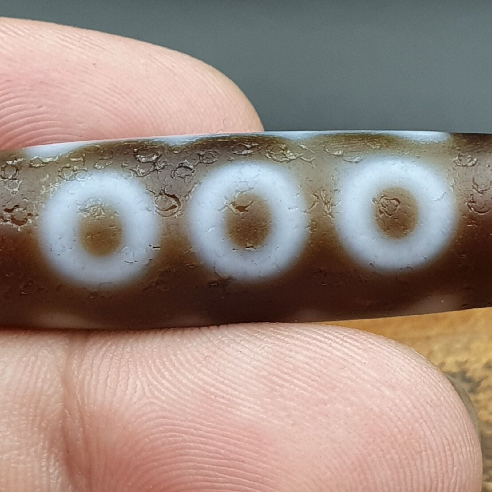 Vintage Old Himalayan Indo Tibetan 5 Eyes pattern Dzi Amulet Pendant Bead B25