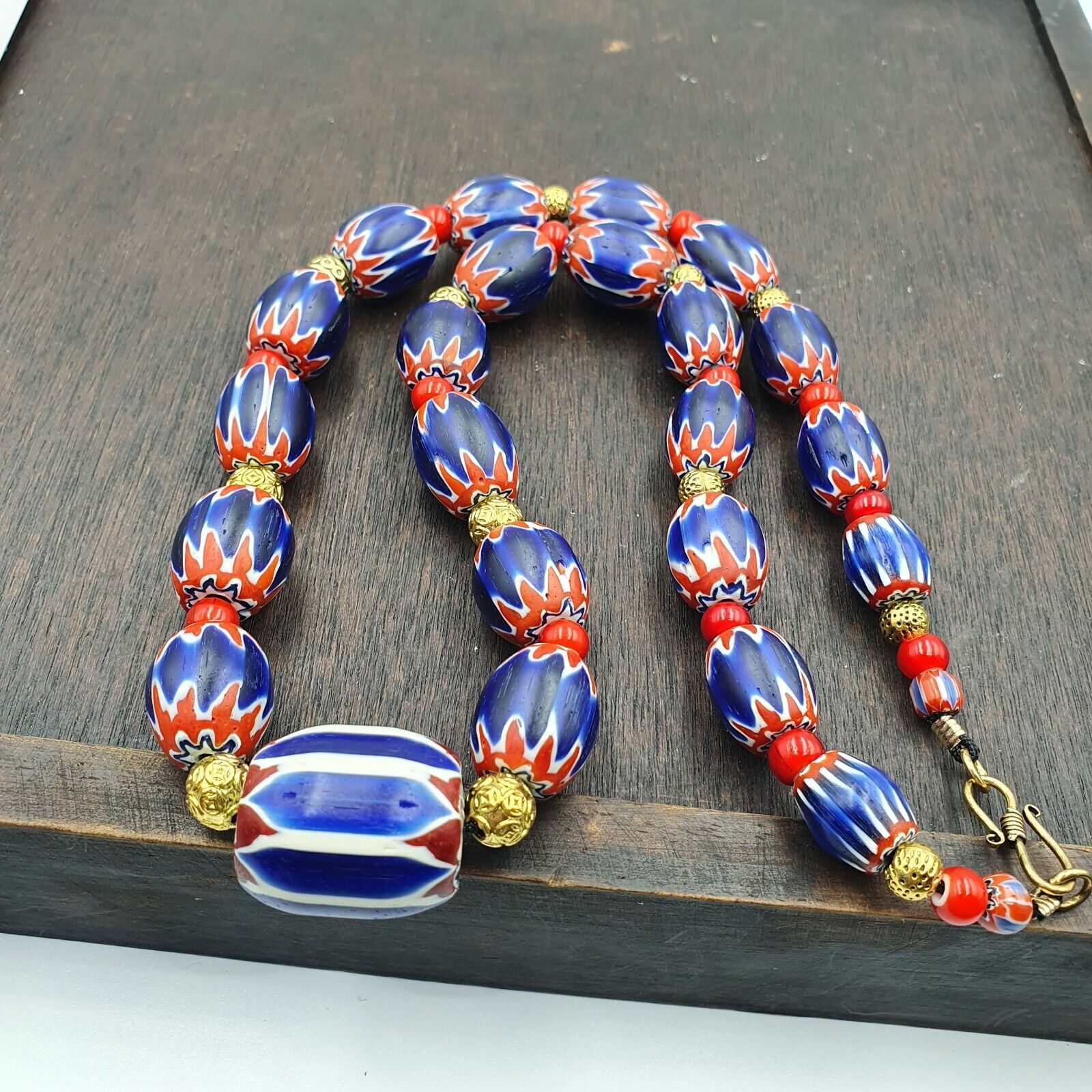 Venetian Red White Heart 6mm and Blue Chevron Glass Beads Necklace NCH-4