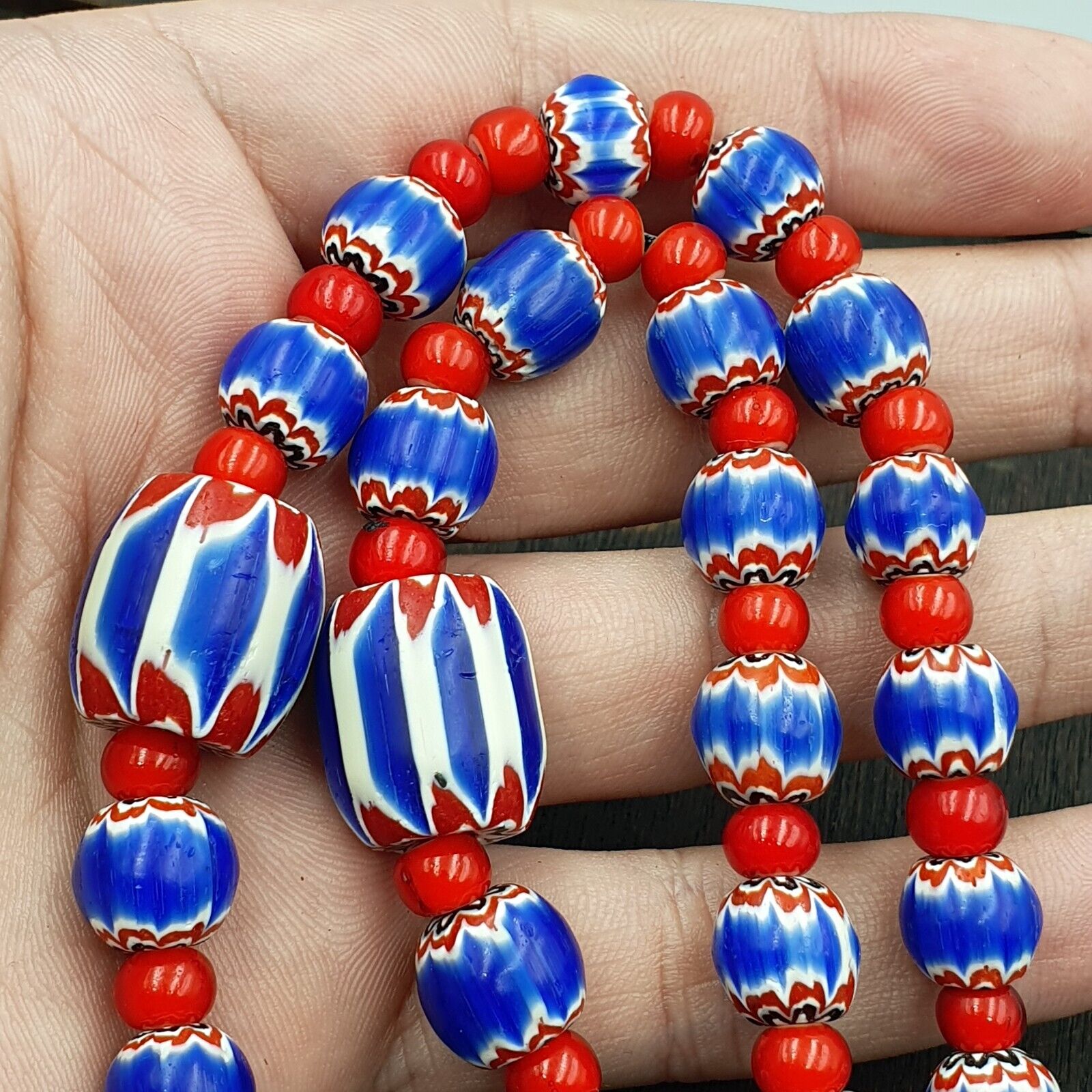 Venetian white heart and Blue Chevron Glass Beads Necklace NCH-2