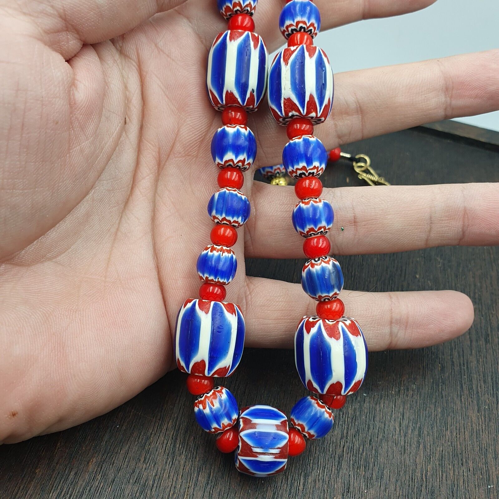 Venetian white heart and Blue Chevron Glass Beads Necklace NCH-2