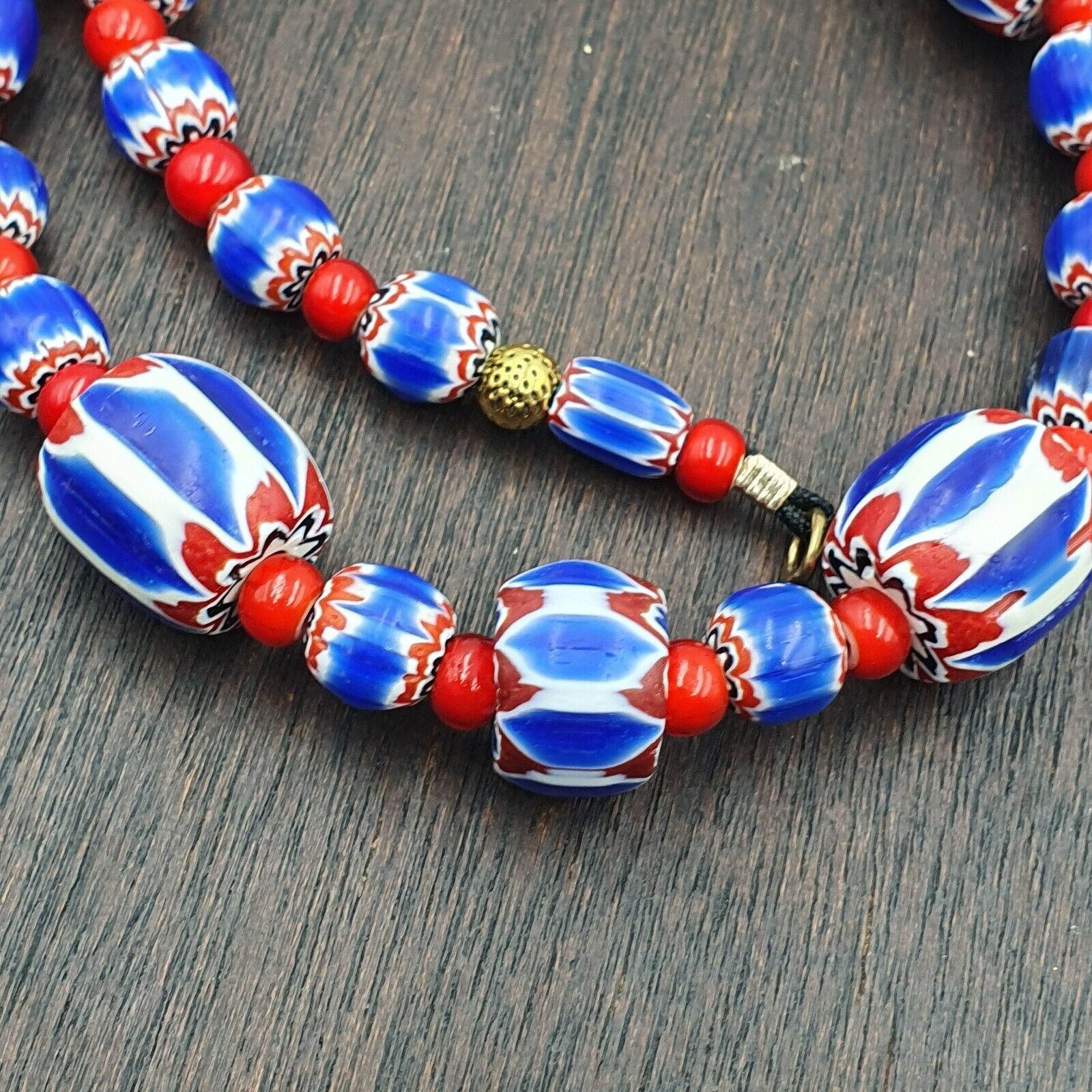 Venetian white heart and Blue Chevron Glass Beads Necklace NCH-2