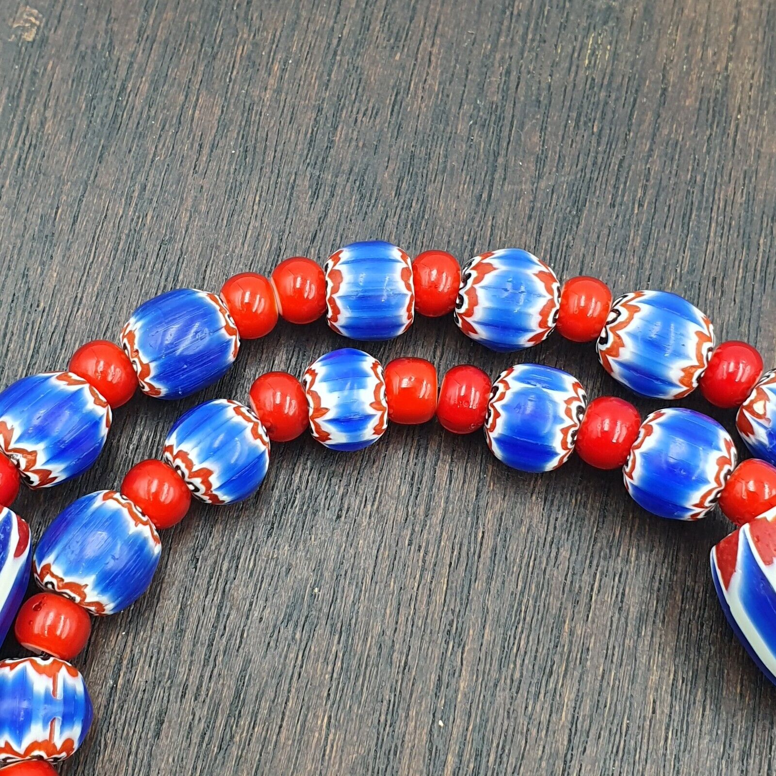 Venetian white heart and Blue Chevron Glass Beads Necklace NCH-2