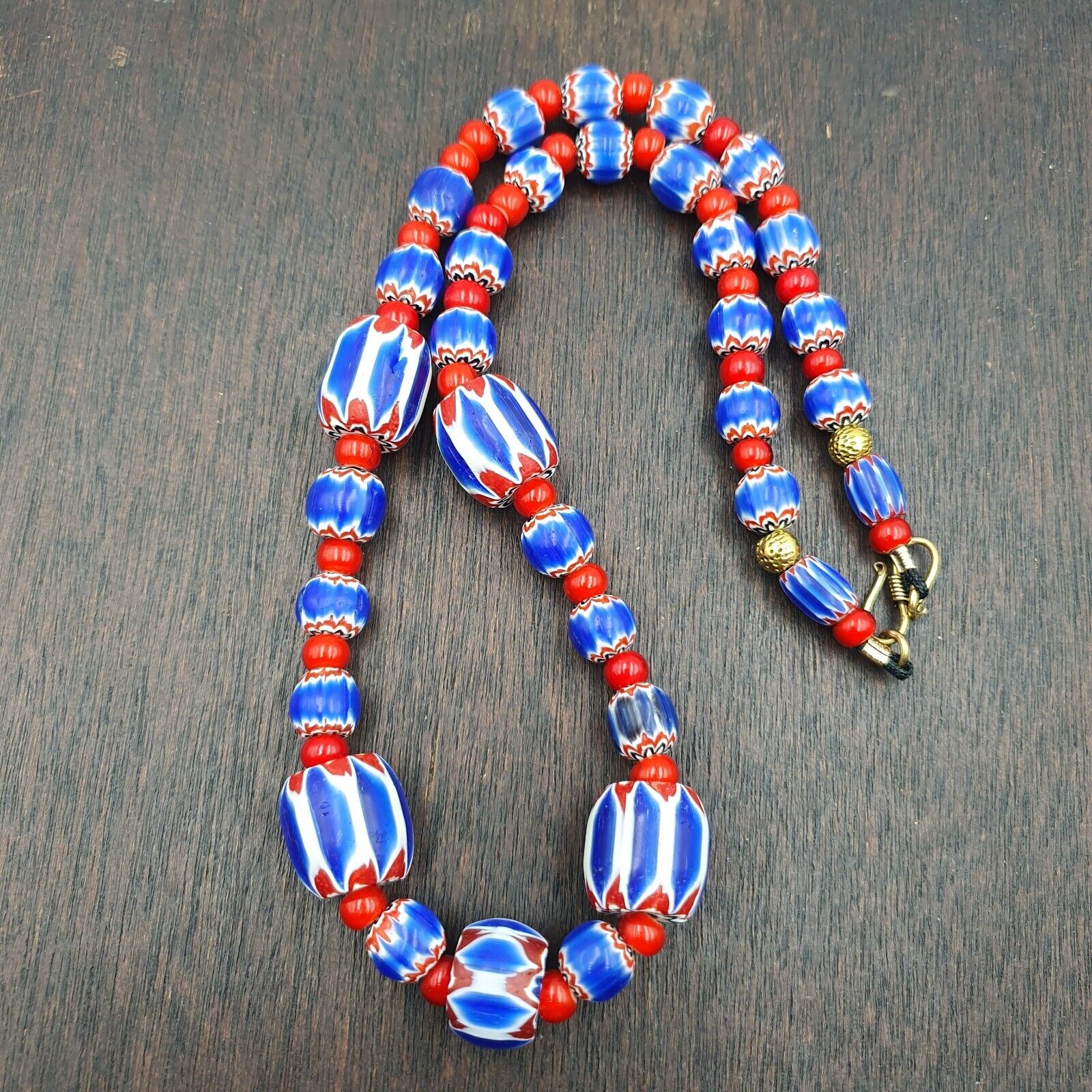 Venetian white heart and Blue Chevron Glass Beads Necklace NCH-2