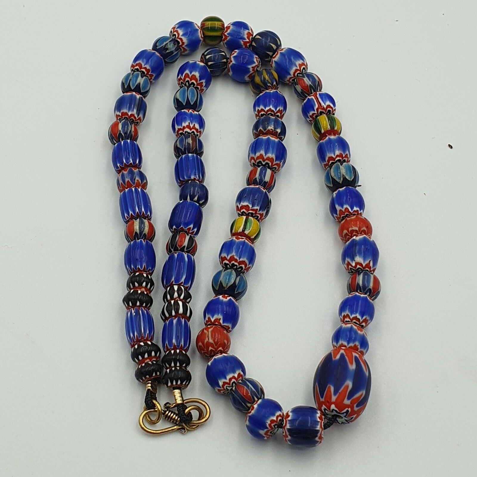 Vintage Chevron and White Heart Venetian Multilayers Glass Beads Necklace N-155