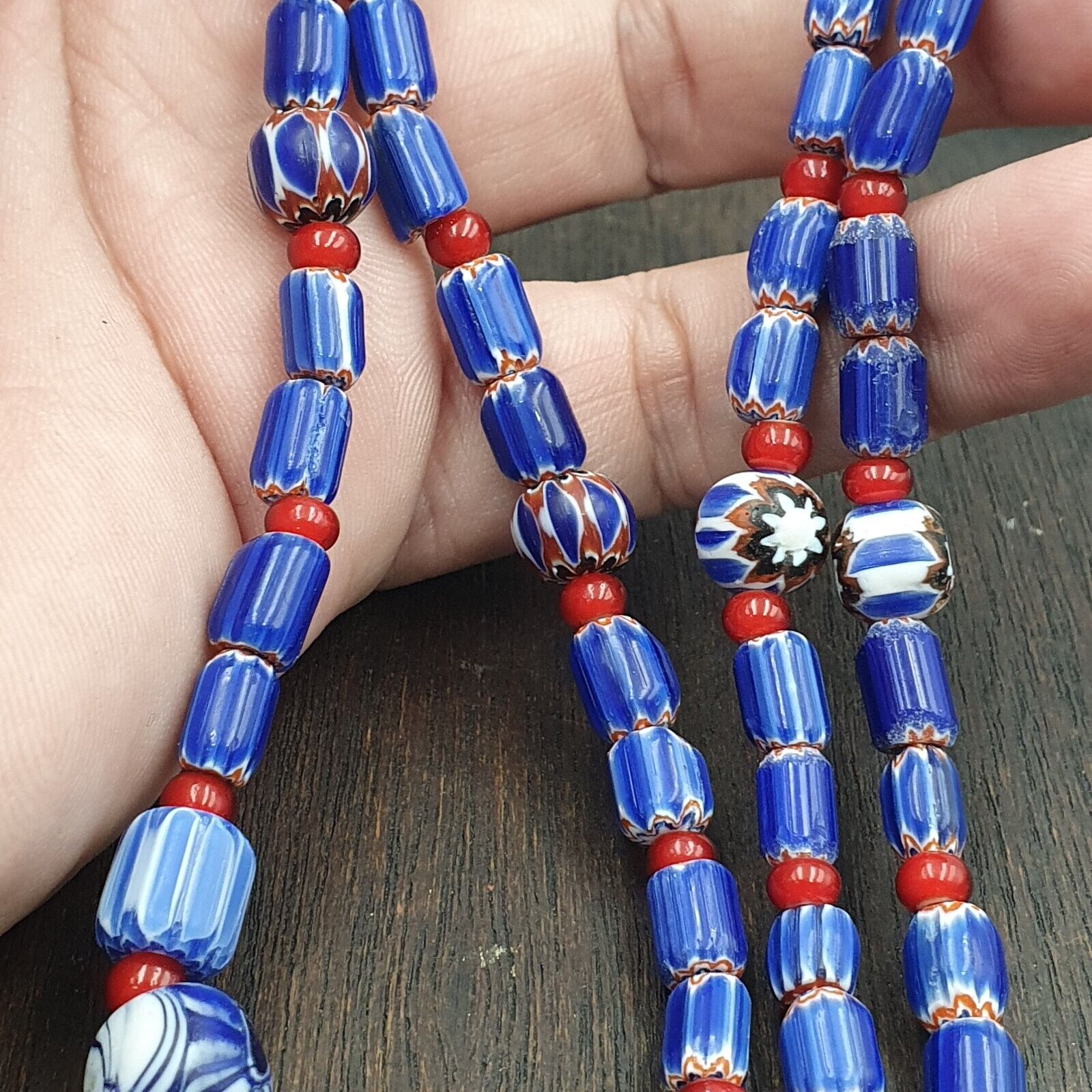 Vintage Chevron and White Heart Venetian Multilayers Glass Beads Necklace N-91