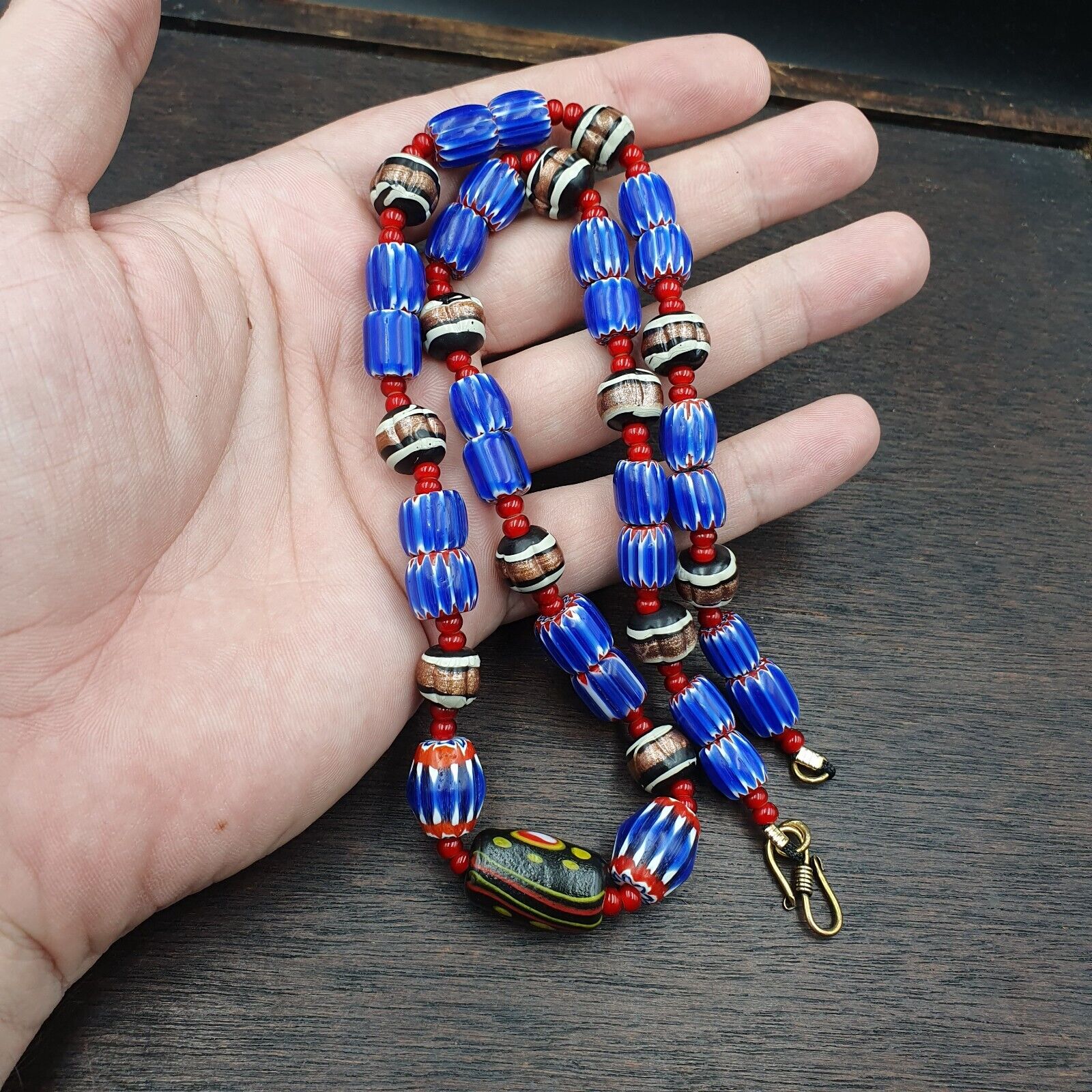 Vintage white heart Venetian Style Blue Chevron Glass Beads necklace N9-12