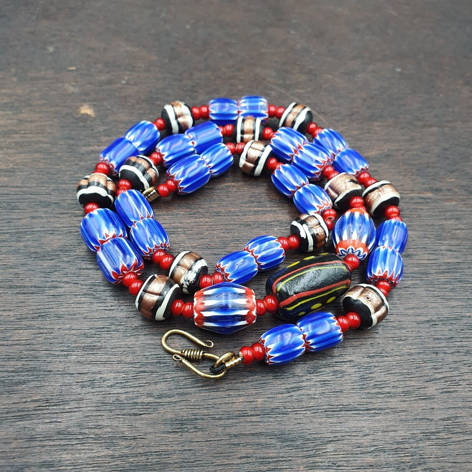 Vintage white heart Venetian Style Blue Chevron Glass Beads necklace N9-12