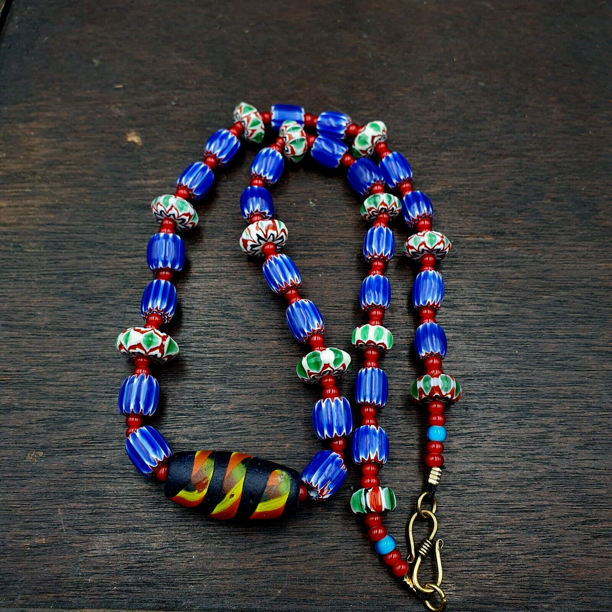 Vintage white heart Venetian Style Blue Chevron Glass Beads necklace N9-10