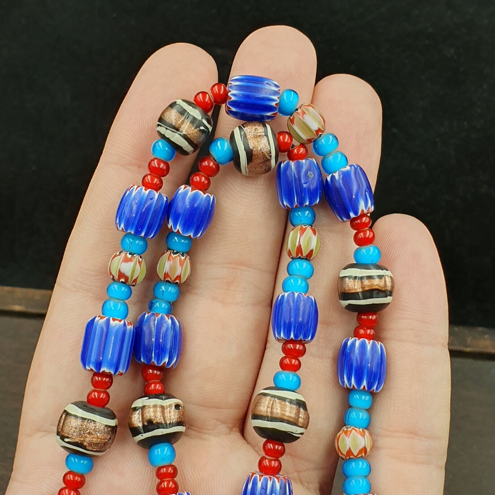 Antique white heart Venetian Style Blue Chevron Glass Beads necklace N9-9