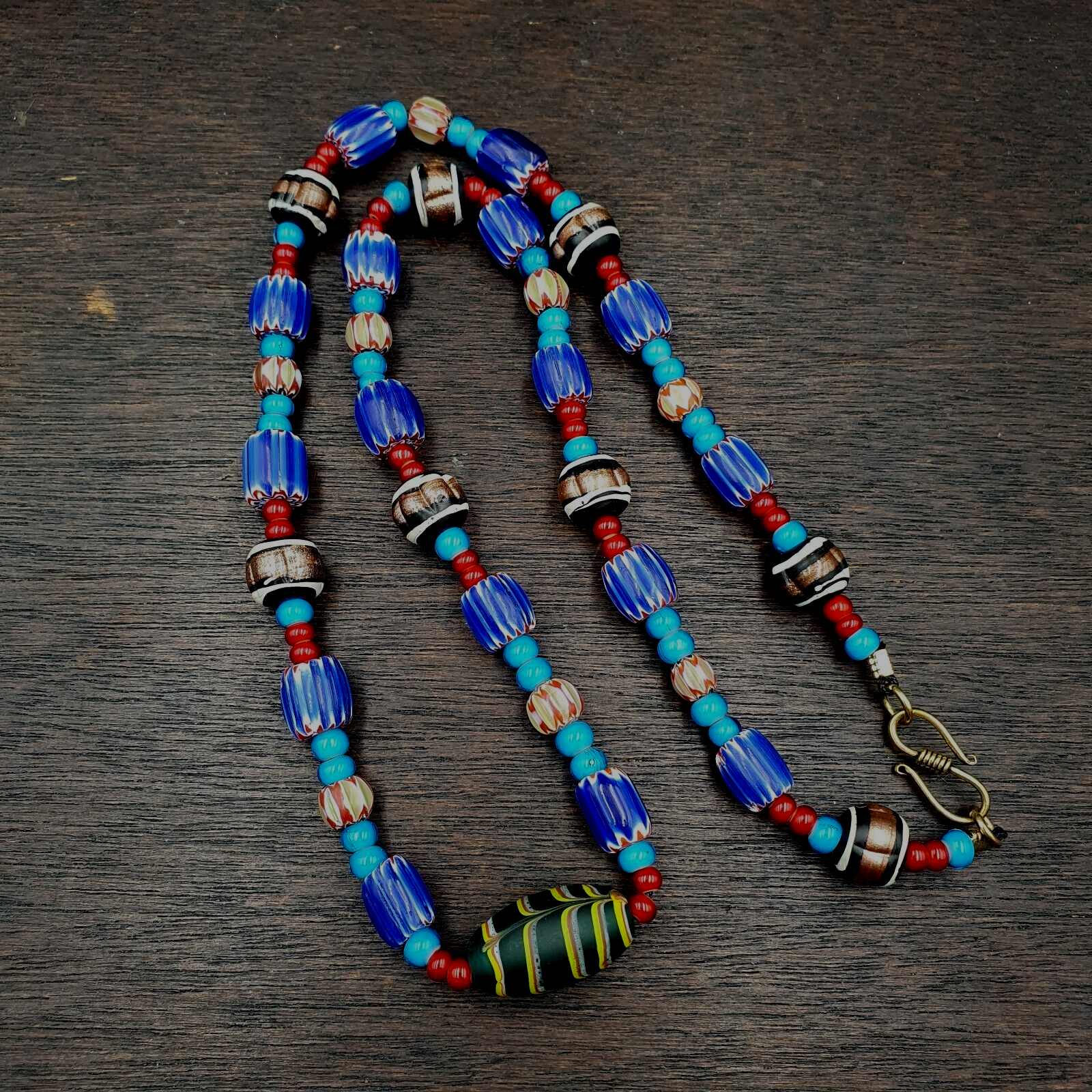 Antique white heart Venetian Style Blue Chevron Glass Beads necklace N9-9