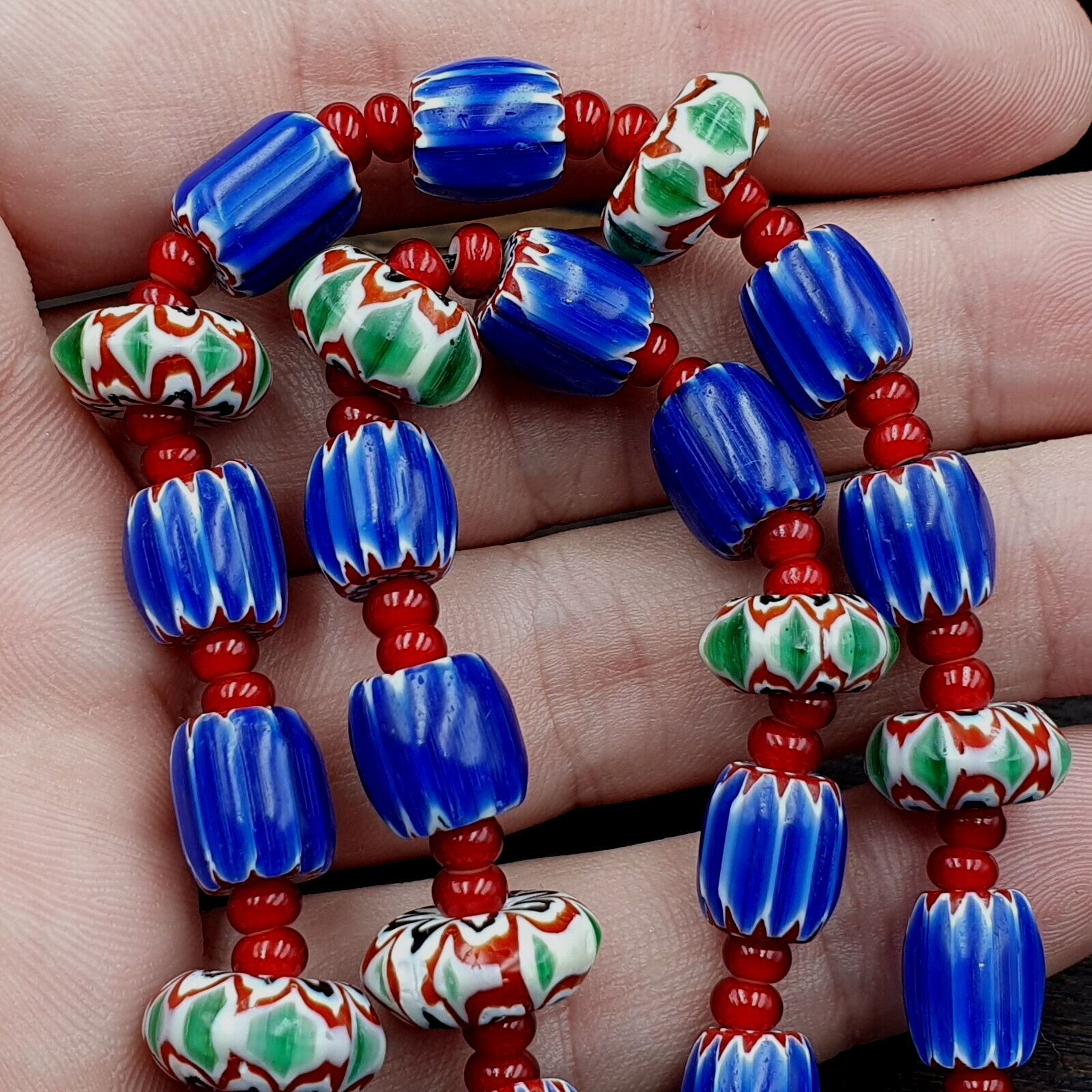 Vintage white heart Venetian Style Blue Chevron Glass Beads necklace N9-10