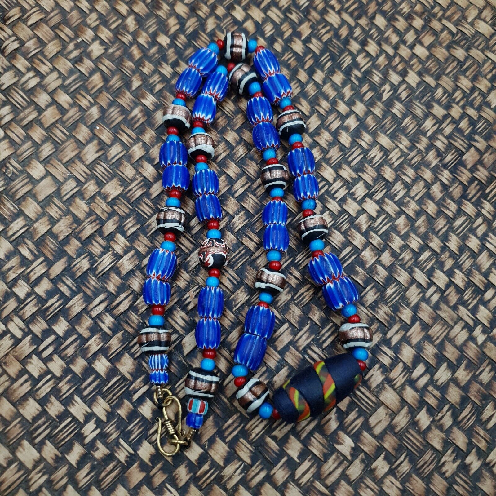 Antique white heart Venetian Style Blue Chevron Glass Beads necklace N9-5