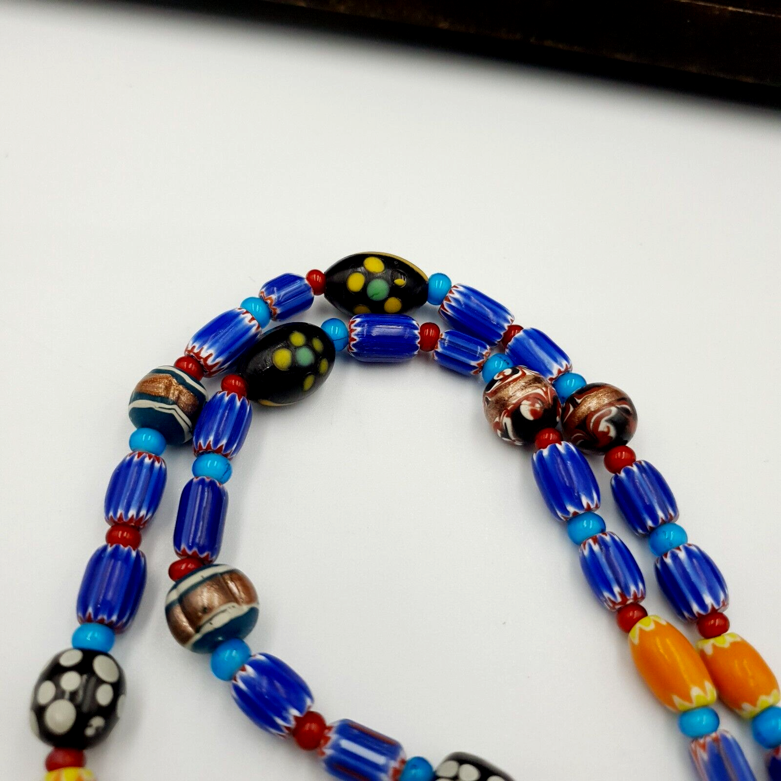 Antique white heart Venetian Style Blue Chevron Glass Beads necklace N9-7