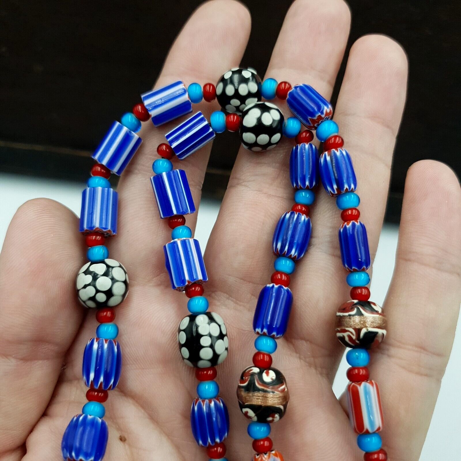 Antique white heart Venetian Style Blue Chevron Glass Beads necklace N9-8