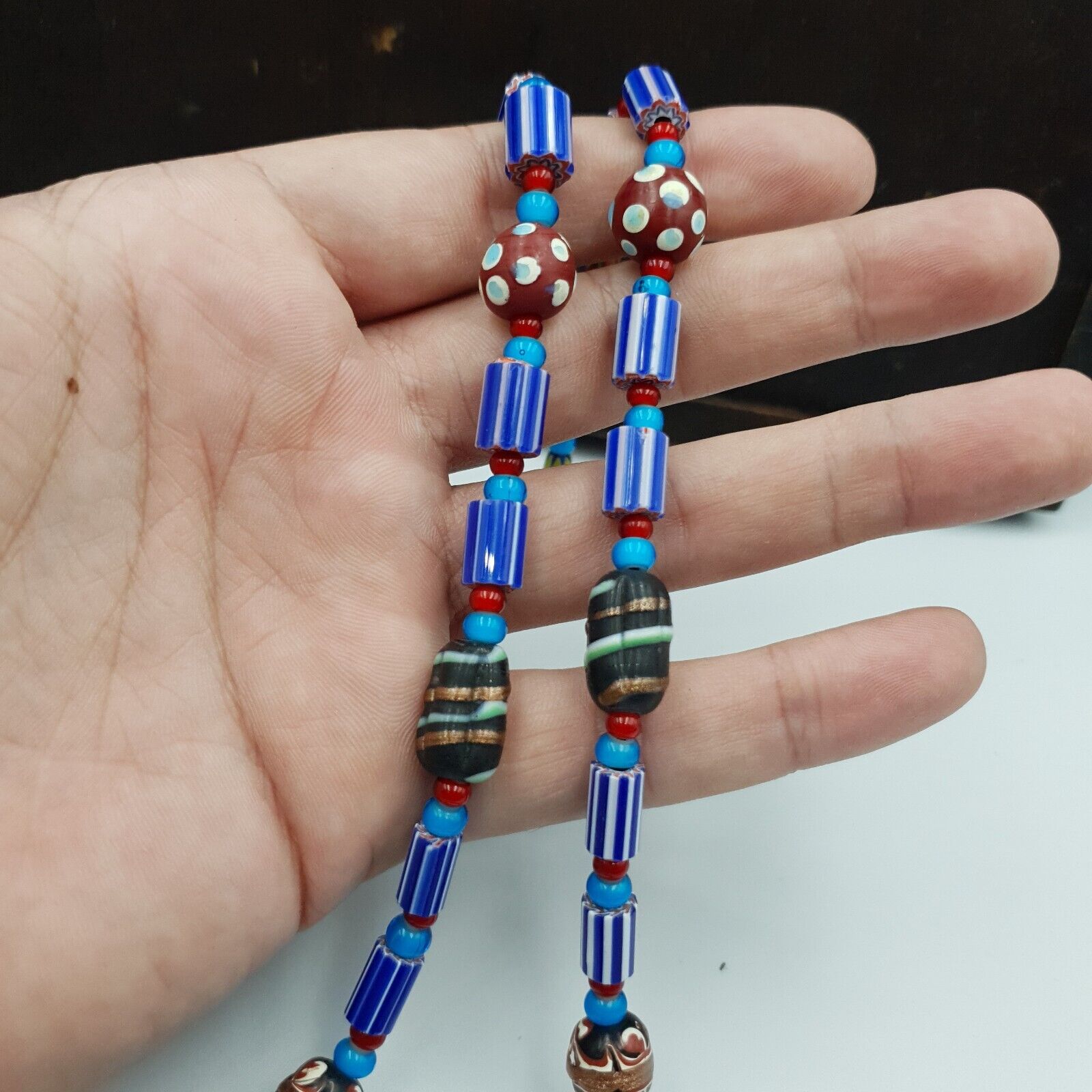 Antique white heart Venetian Style Blue Chevron Glass Beads necklace N94