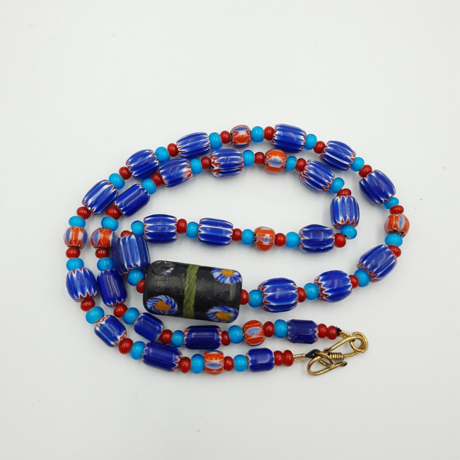 Antique white heart Venetian Style Blue Chevron Glass Beads necklace N9-1