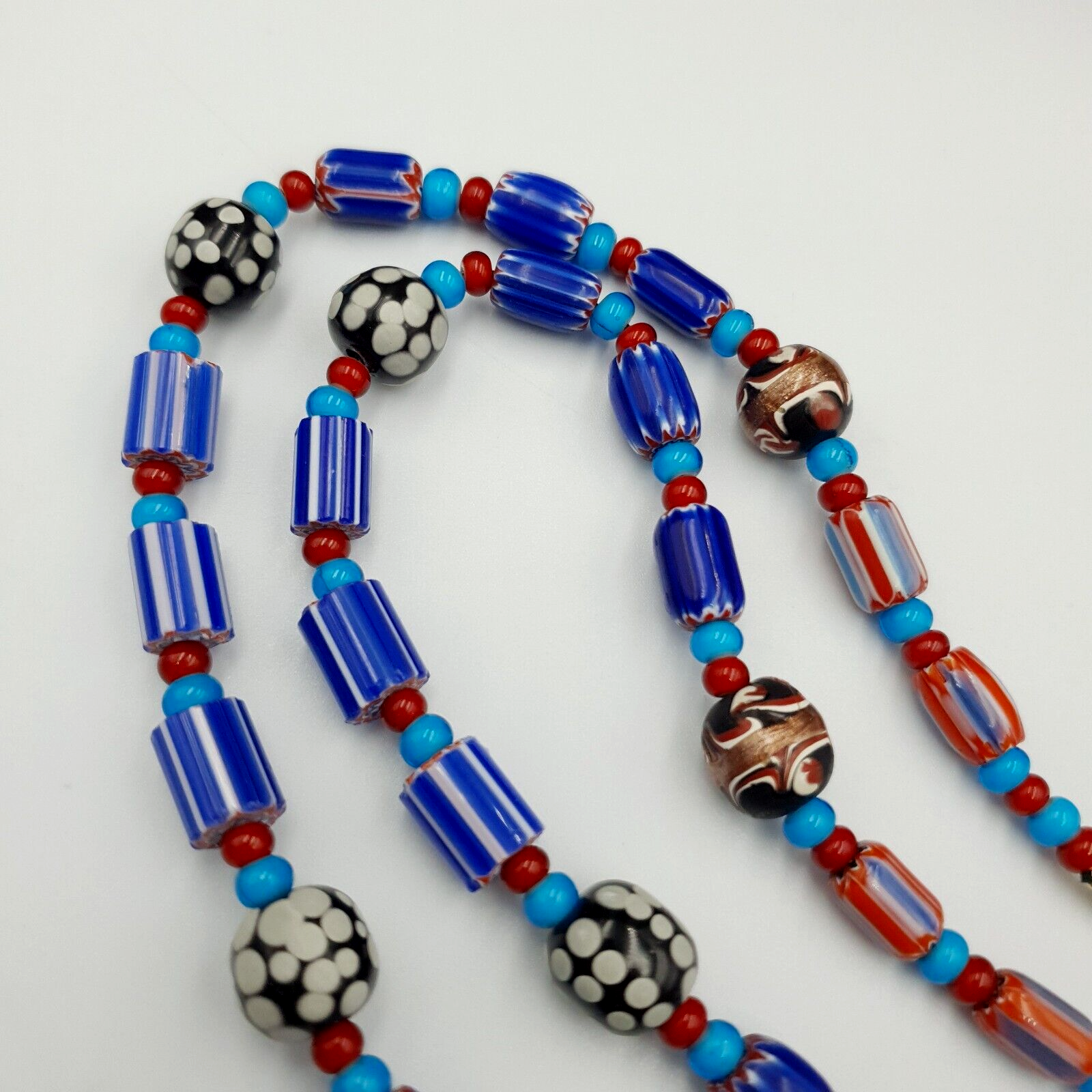 Antique white heart Venetian Style Blue Chevron Glass Beads necklace N9-8