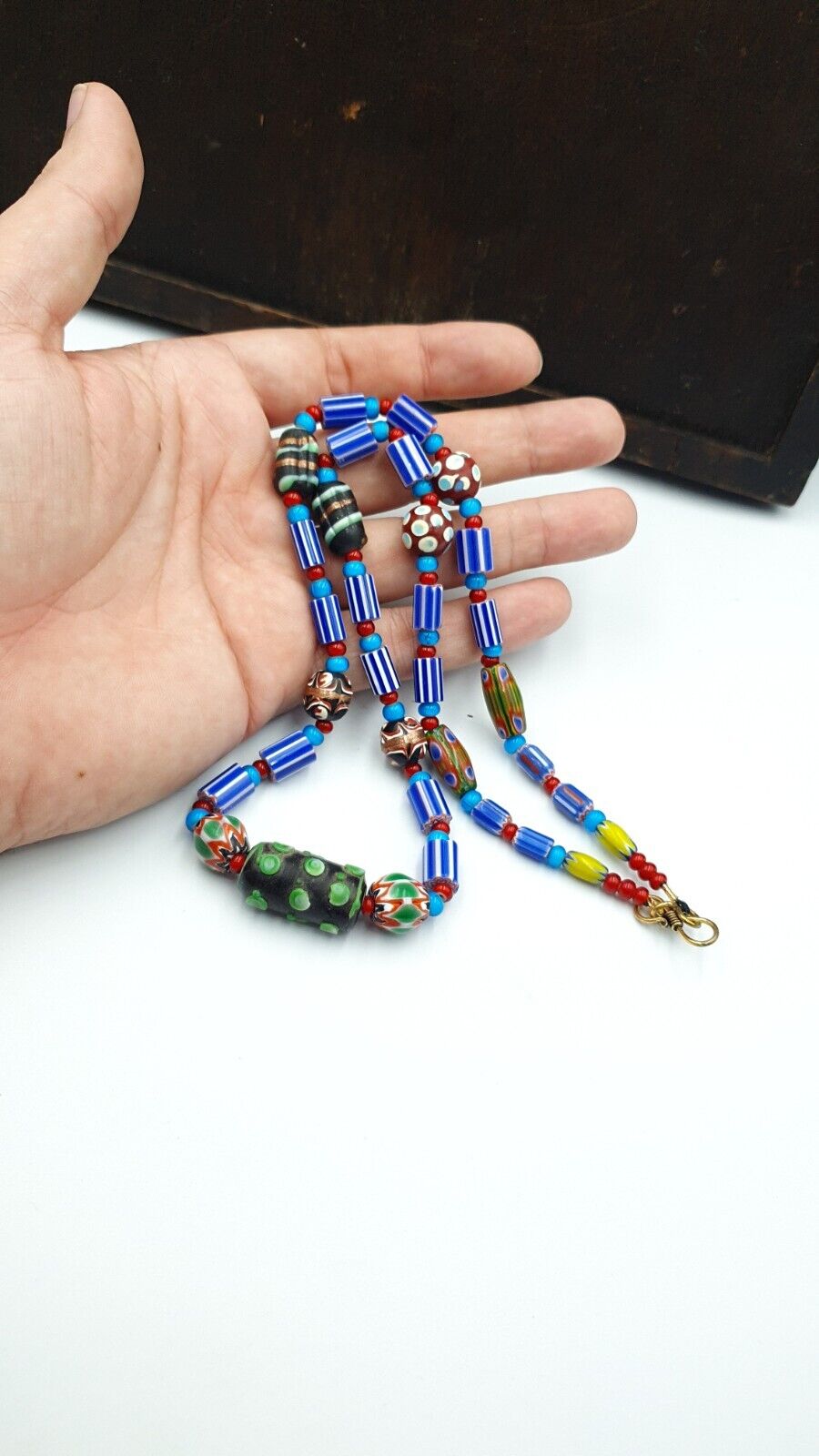 Antique white heart Venetian Style Blue Chevron Glass Beads necklace N94
