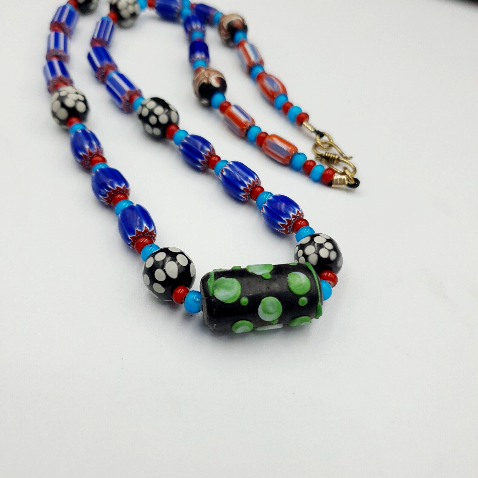 Antique white heart Venetian Style Blue Chevron Glass Beads necklace N9-8