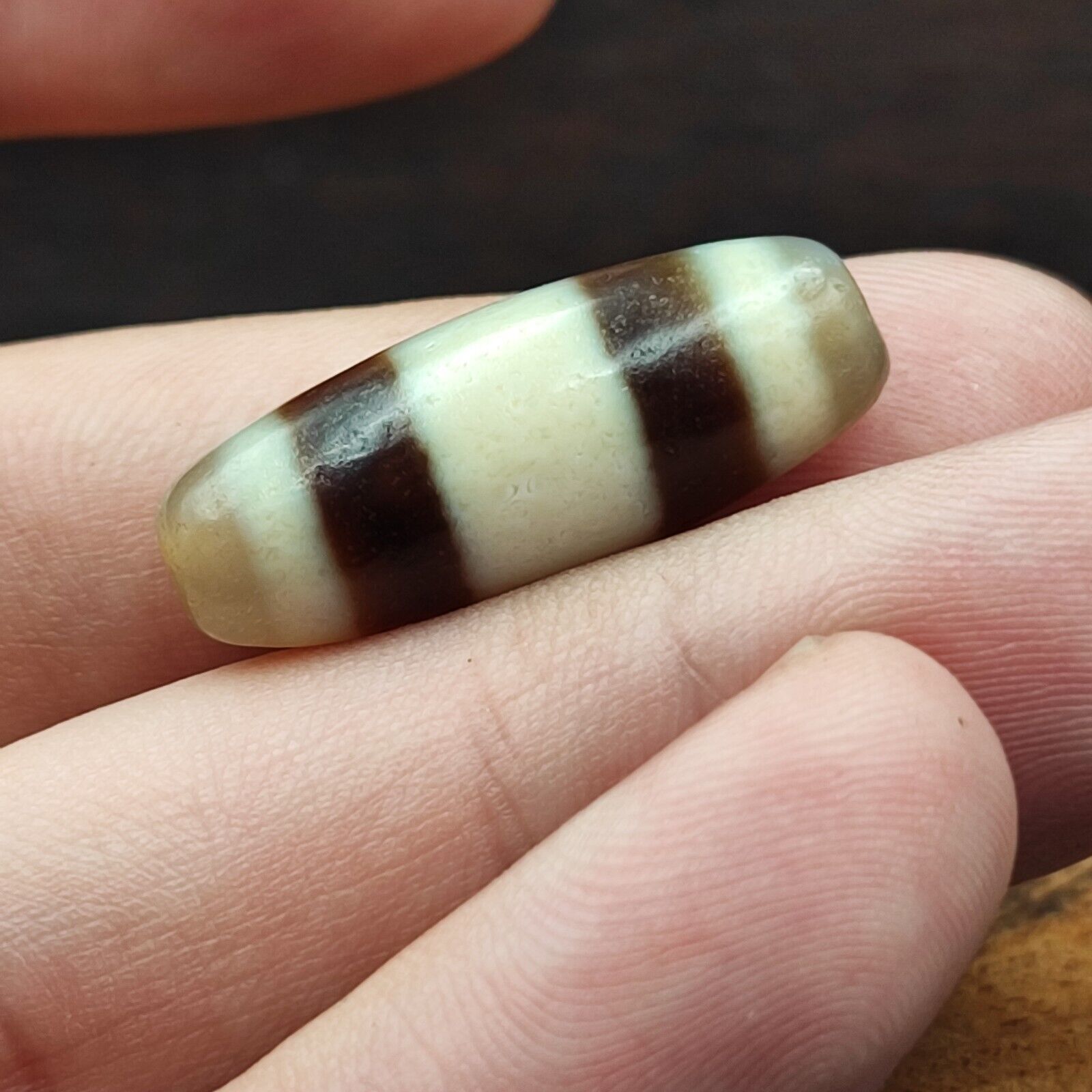 Antique Old Tibetan 2 Lines Eyes Agate stone Dzi Bead Amulet HDQ-9-3