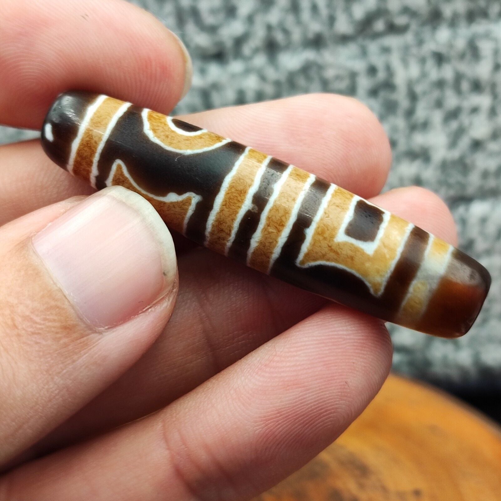 Old Indo Tibetan Agate 2 circle 2 Square eyes Agate stone Dzi Bead Amulet