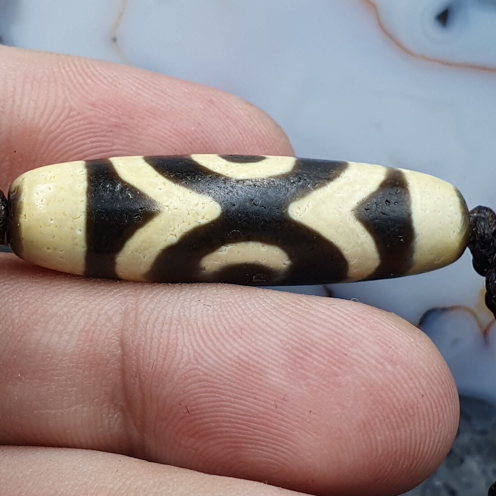 S5 Vintage Old Tibetan 2 Eyes Agate stone Dzi Bead Amulet with 18" wax thread