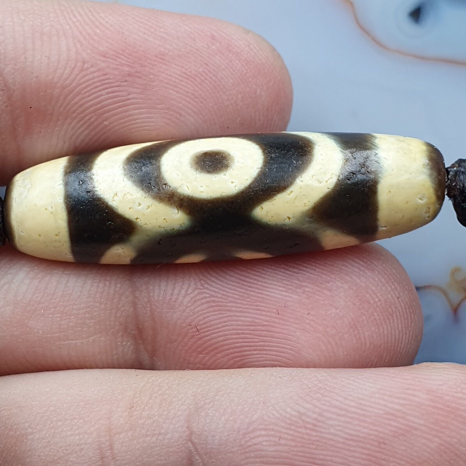 S5 Vintage Old Tibetan 2 Eyes Agate stone Dzi Bead Amulet with 18" wax thread