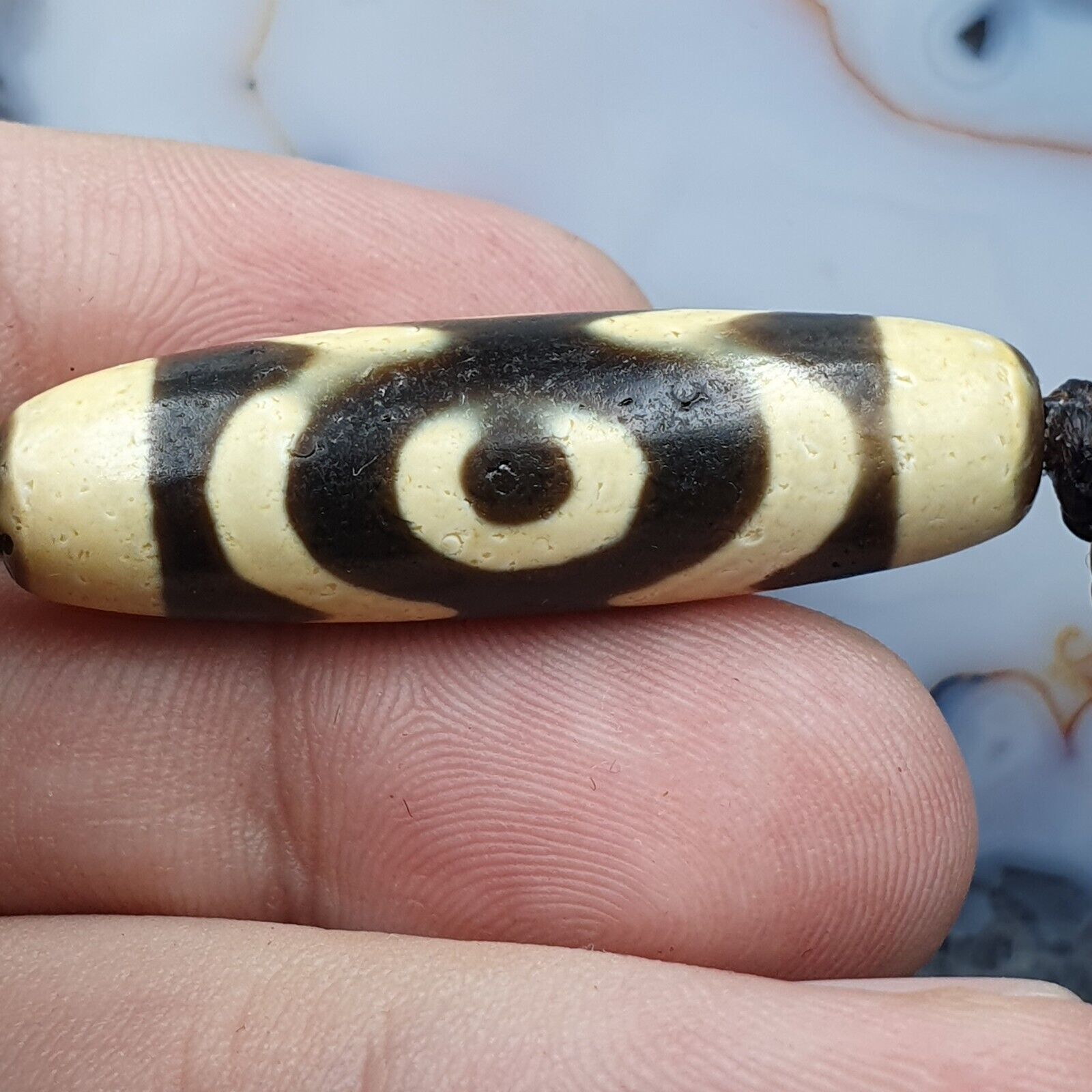 S5 Vintage Old Tibetan 2 Eyes Agate stone Dzi Bead Amulet with 18" wax thread