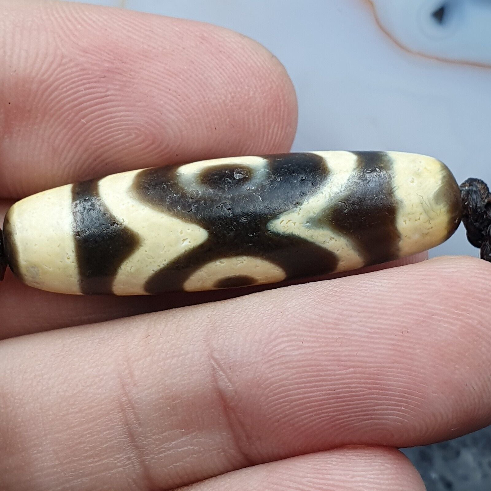 S5 Vintage Old Tibetan 2 Eyes Agate stone Dzi Bead Amulet with 18" wax thread