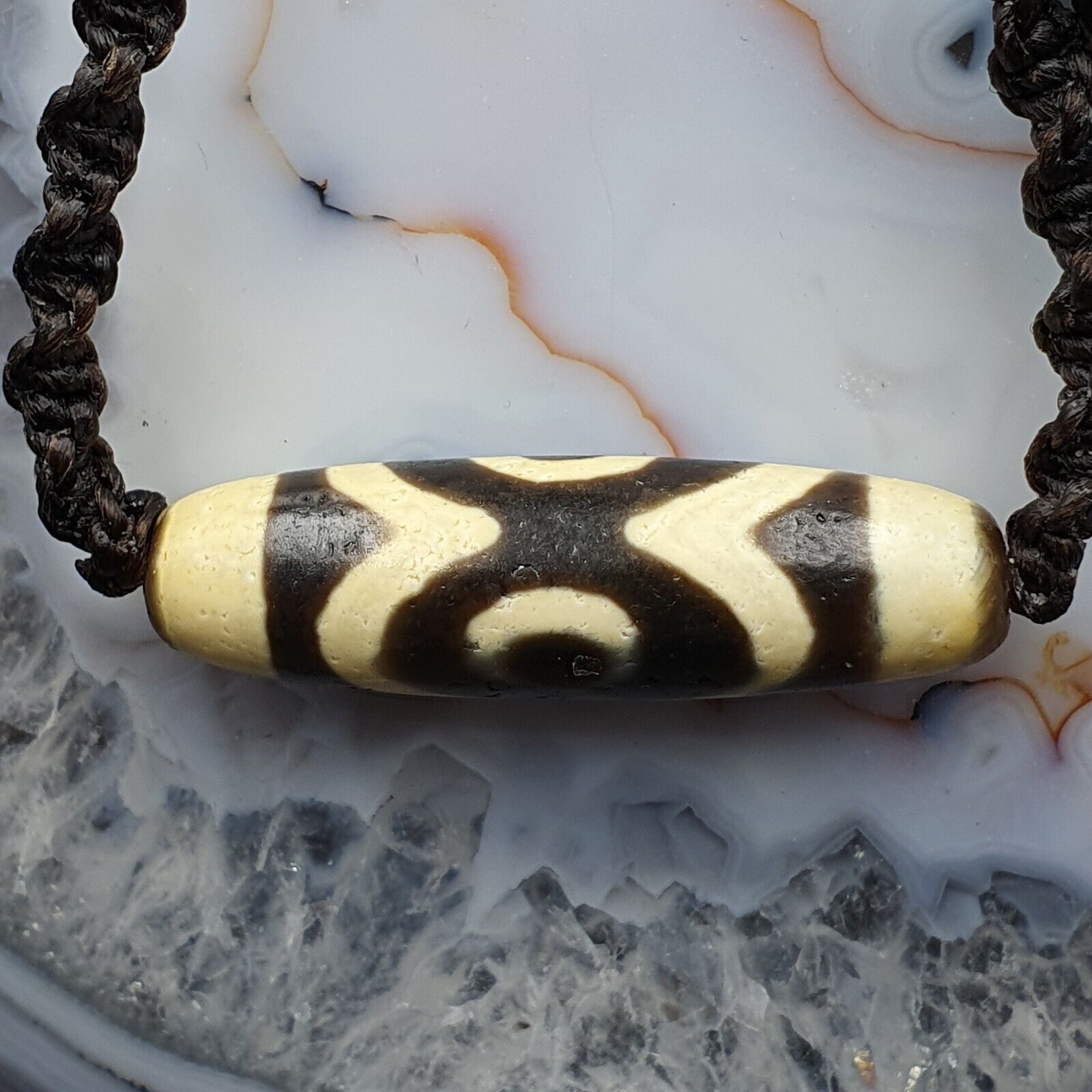 S5 Vintage Old Tibetan 2 Eyes Agate stone Dzi Bead Amulet with 18" wax thread