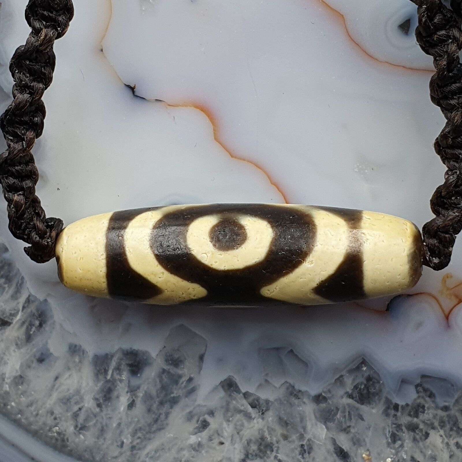 S5 Vintage Old Tibetan 2 Eyes Agate stone Dzi Bead Amulet with 18" wax thread